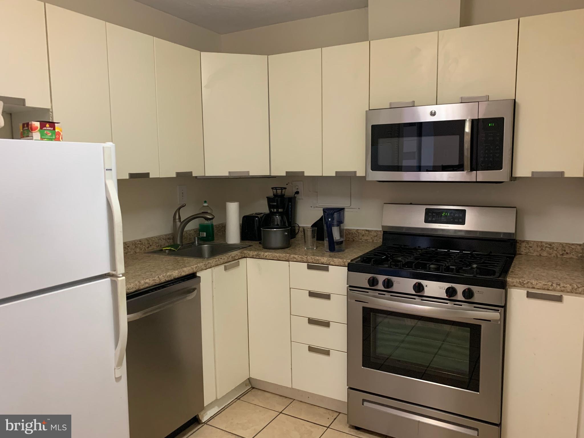 THE CARLTON - Residential