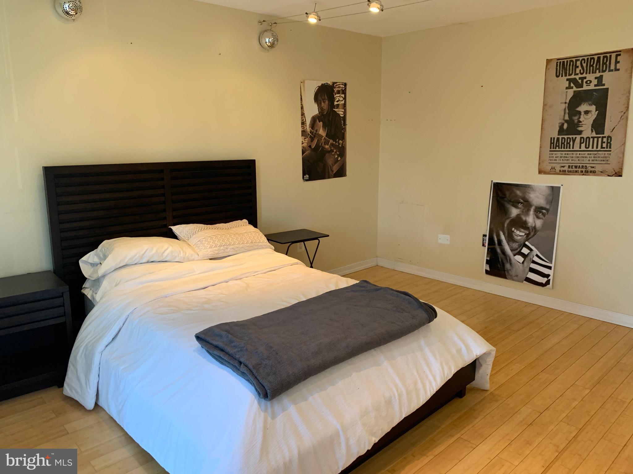 THE CARLTON - Residential