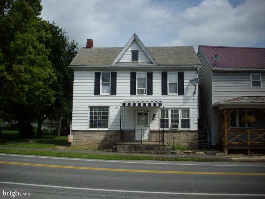 2 story home with up and down apartments in the borough of Thompsontown.  Downstairs has 2 bedrooms, upstairs has 1 bedroom, both have kitchen, LR & bathrooms. Tenant occupied.  Replacement windows.  Electric baseboard heat in both units.  Tenants pay quarterly water/sewer bills.  Off street parking w/detached garage.  Very nice rear yard.  Close to 322.  Also listed as multi-family under #23258.