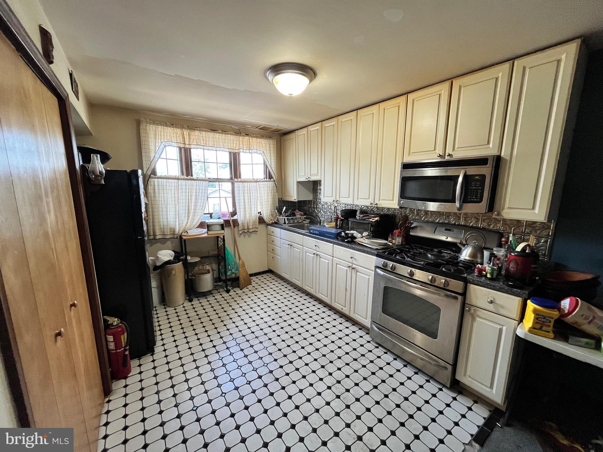 12215 SWEET BRIAR ROAD
