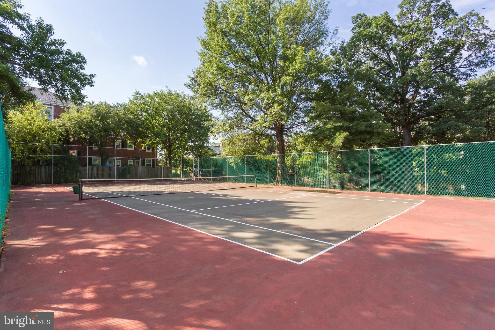 FAIRLINGTON VILLAGE - Residential