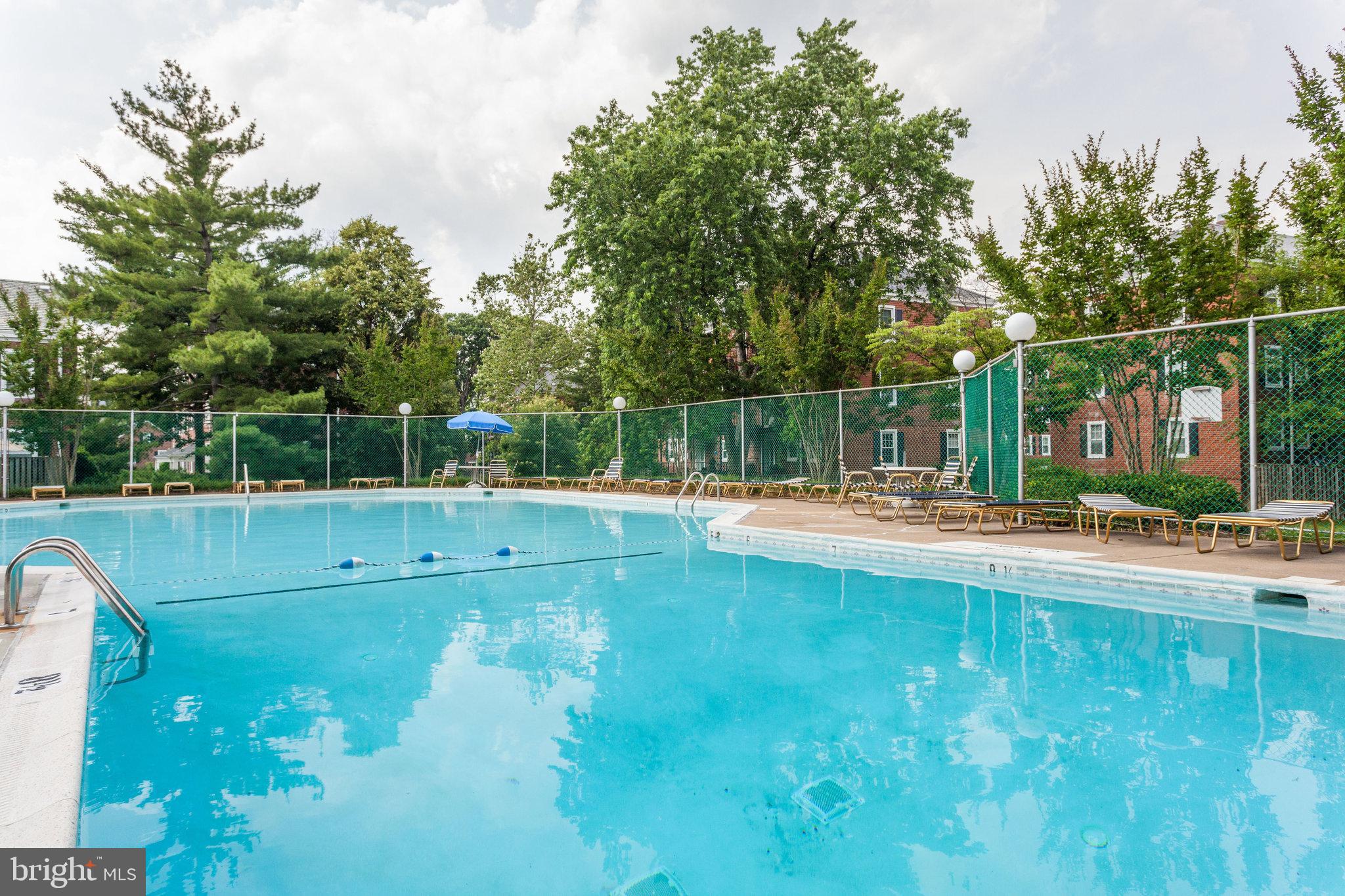 FAIRLINGTON VILLAGE - Residential