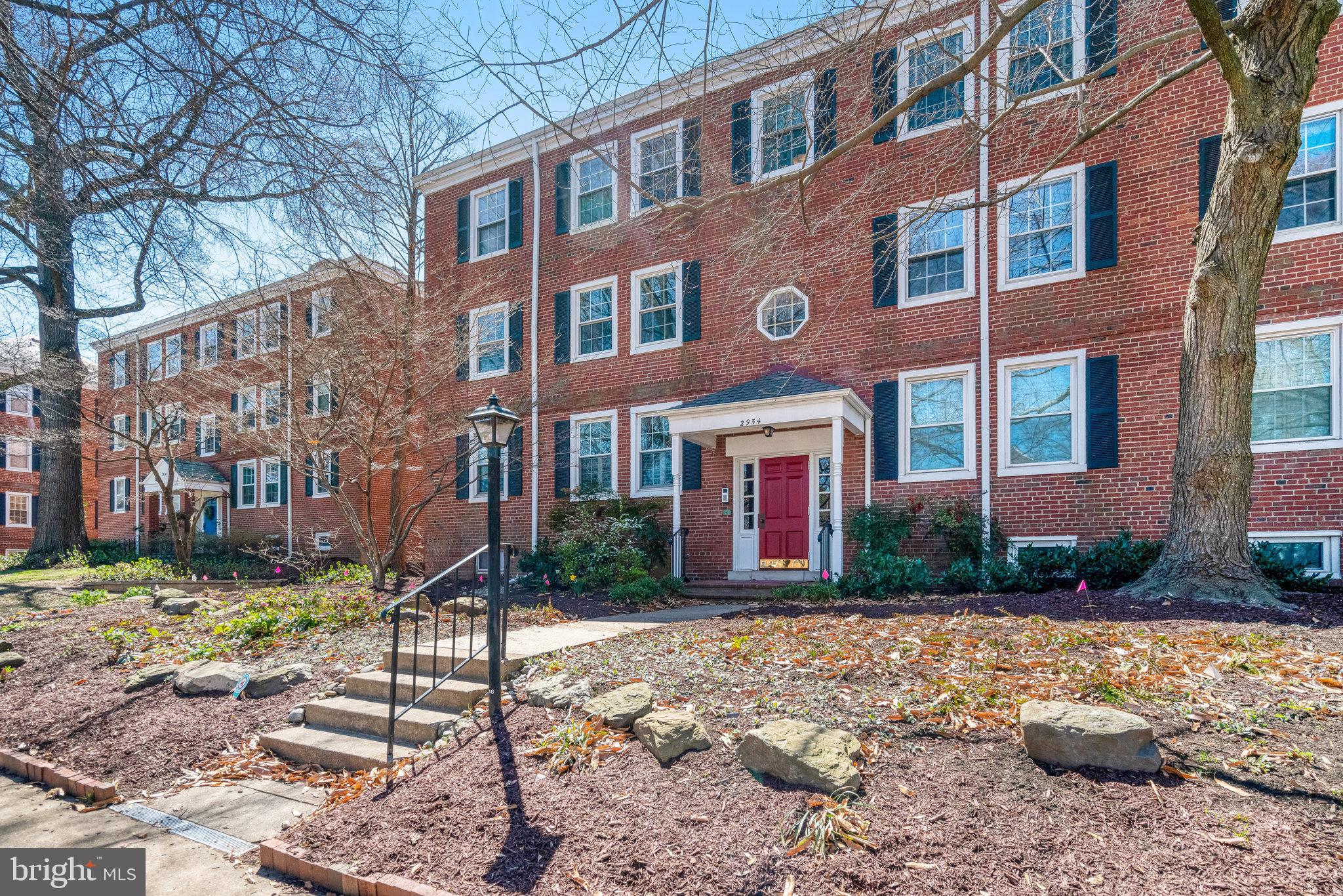 2934 COLUMBUS B2