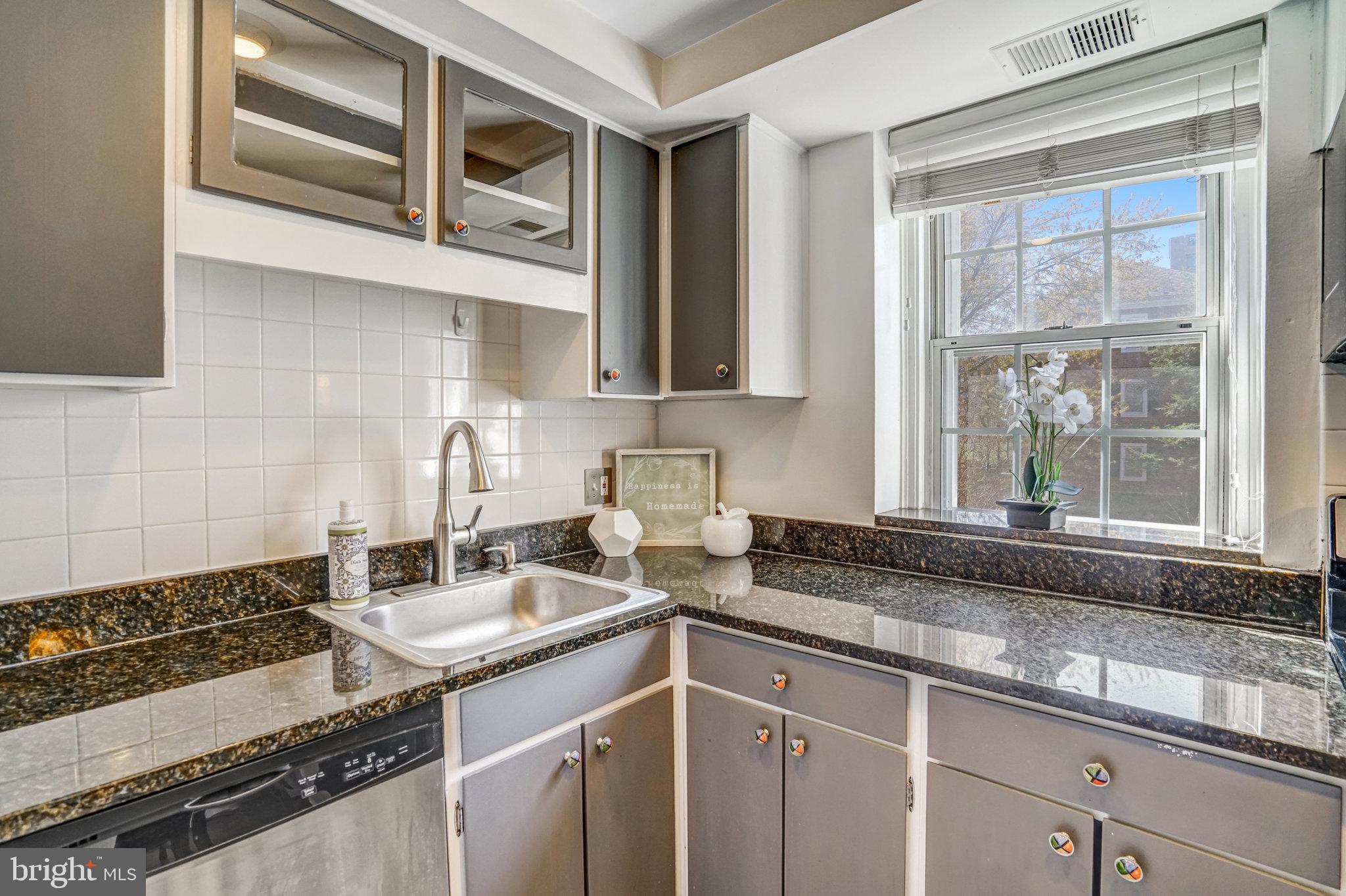 FAIRLINGTON VILLAGE - Residential