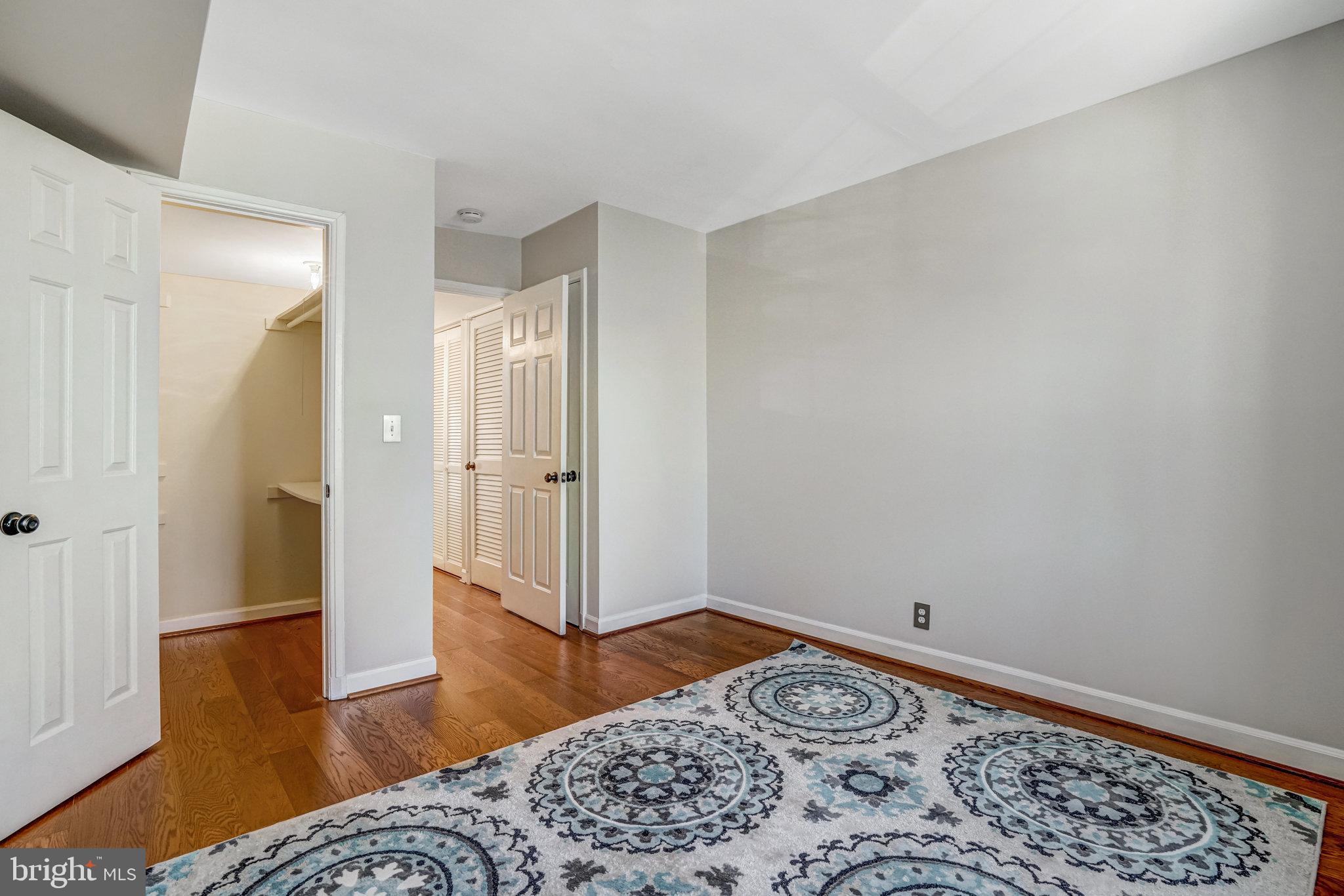 FAIRLINGTON VILLAGE - Residential