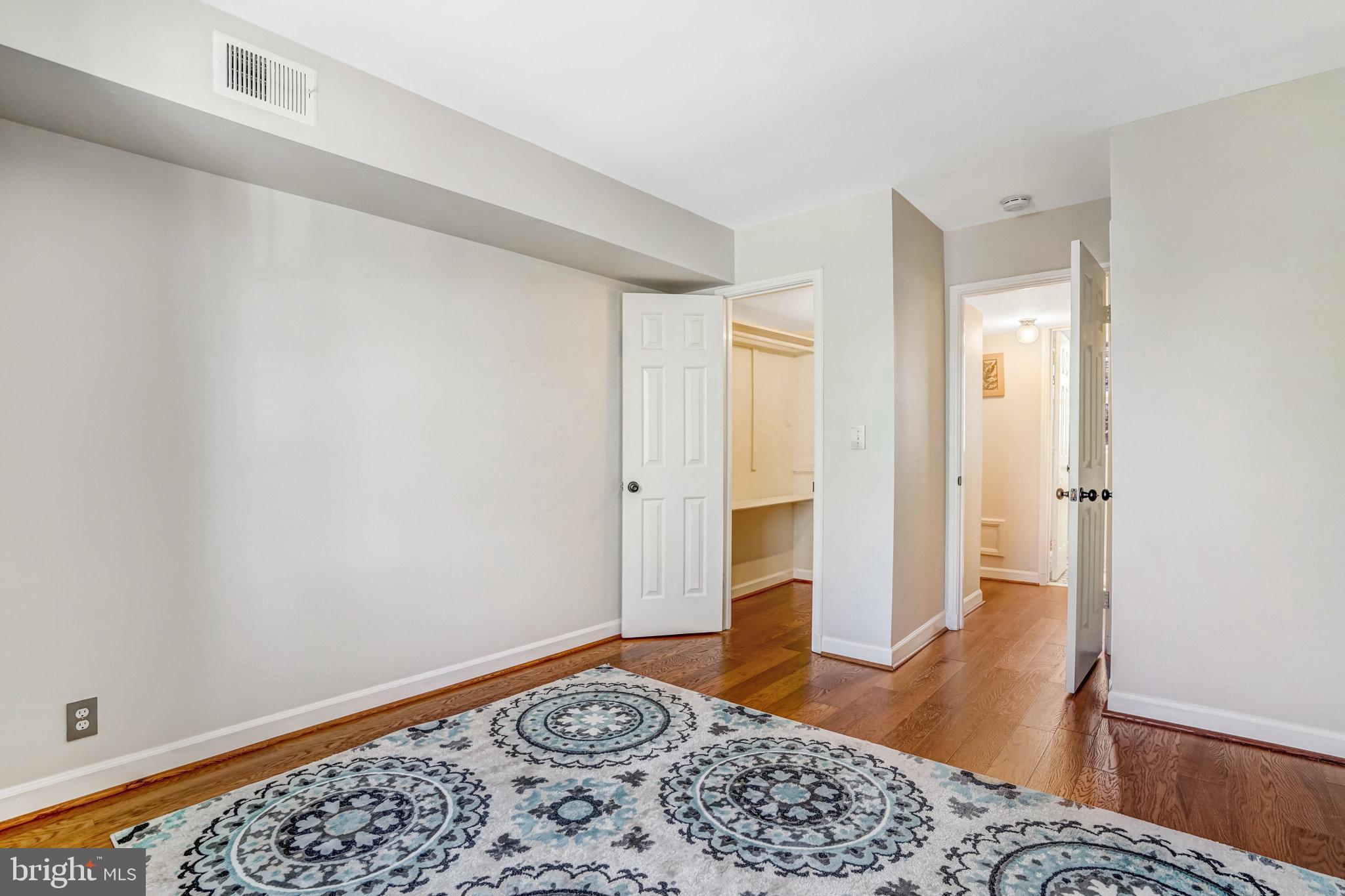 FAIRLINGTON VILLAGE - Residential