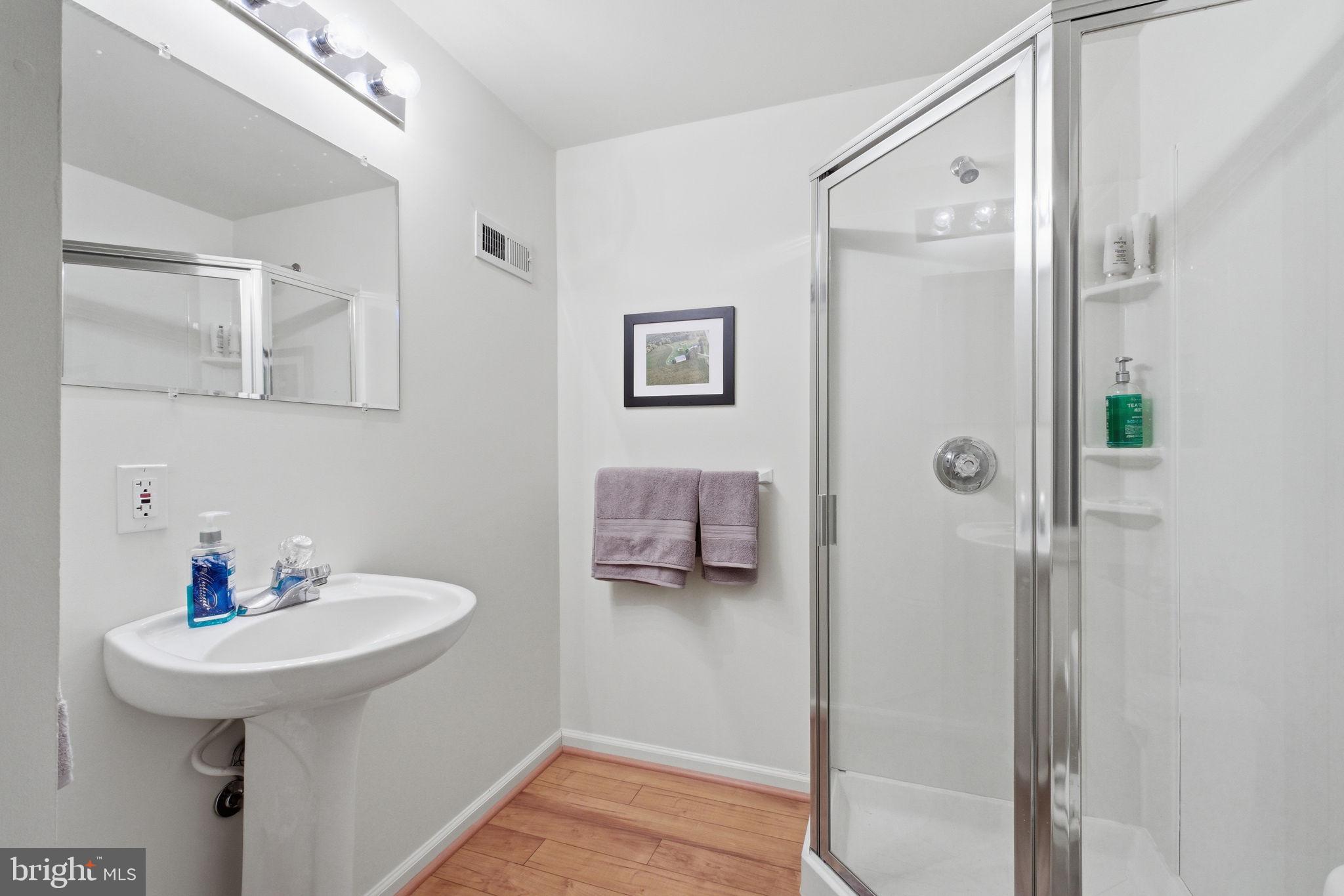 RIDGEGATE WOODS - Residential