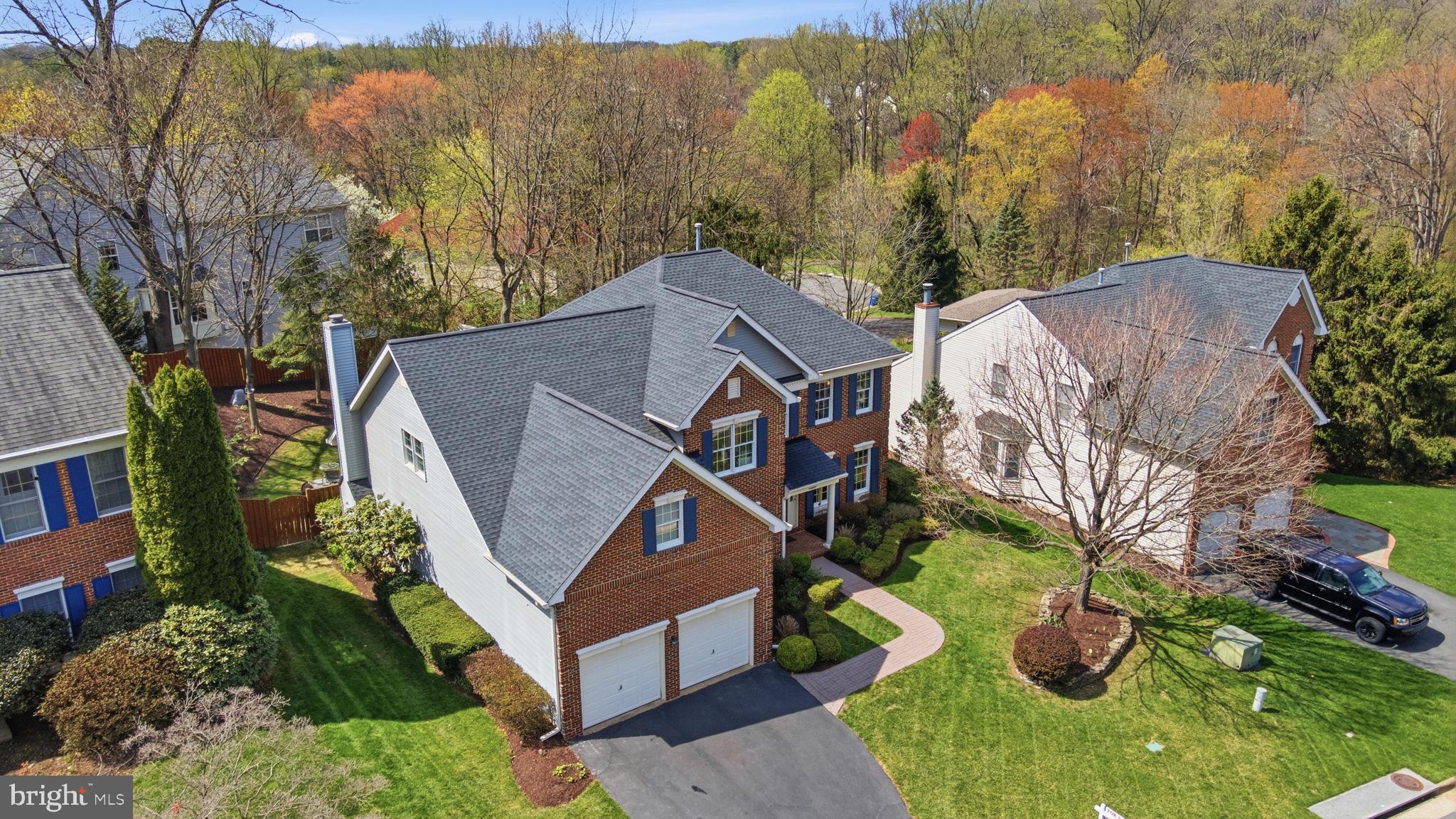 RIDGEGATE WOODS - Residential