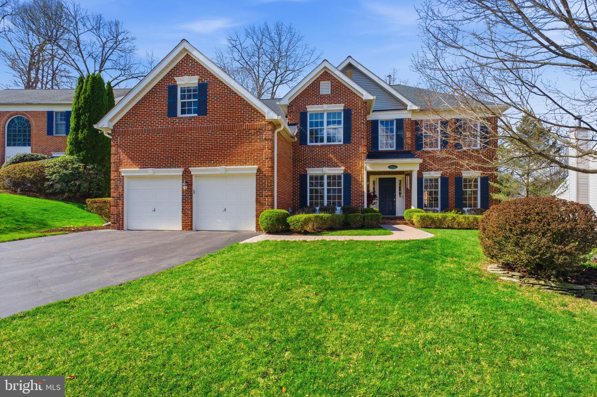 RIDGEGATE WOODS - Residential