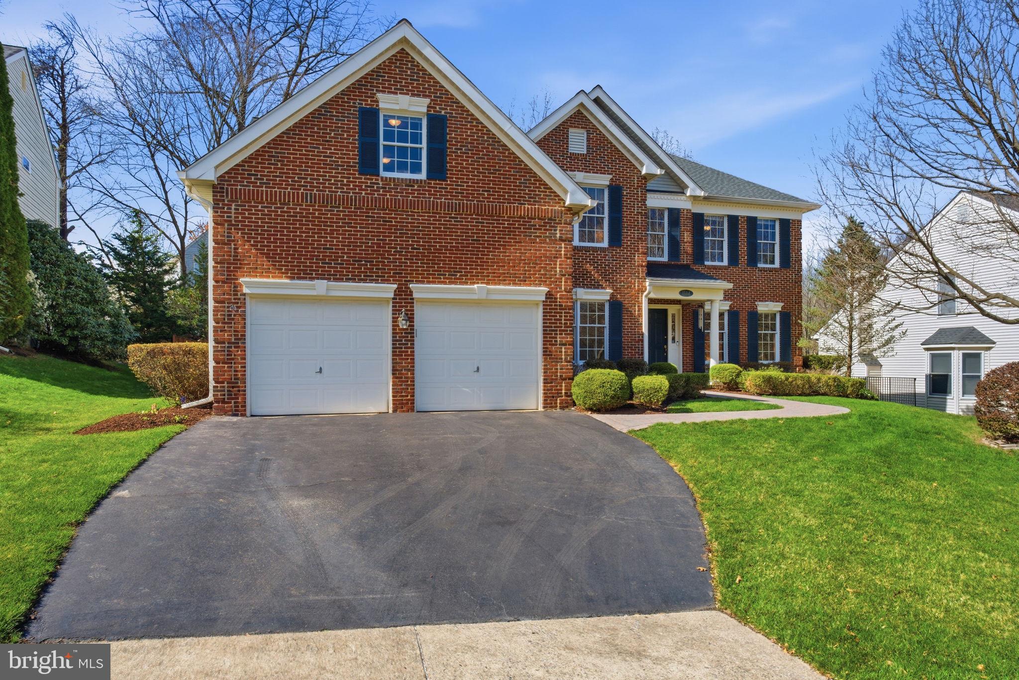 RIDGEGATE WOODS - Residential