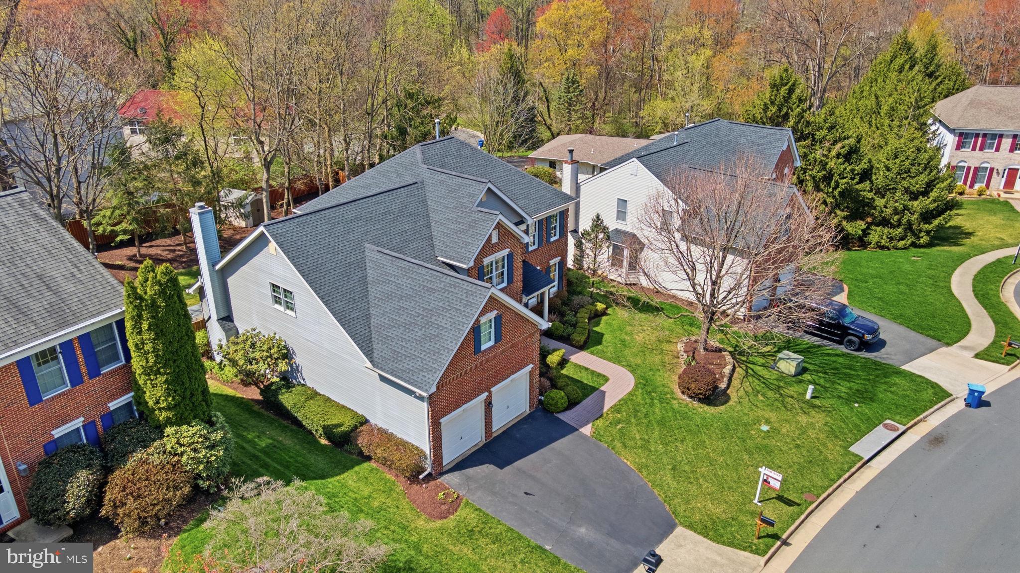 RIDGEGATE WOODS - Residential