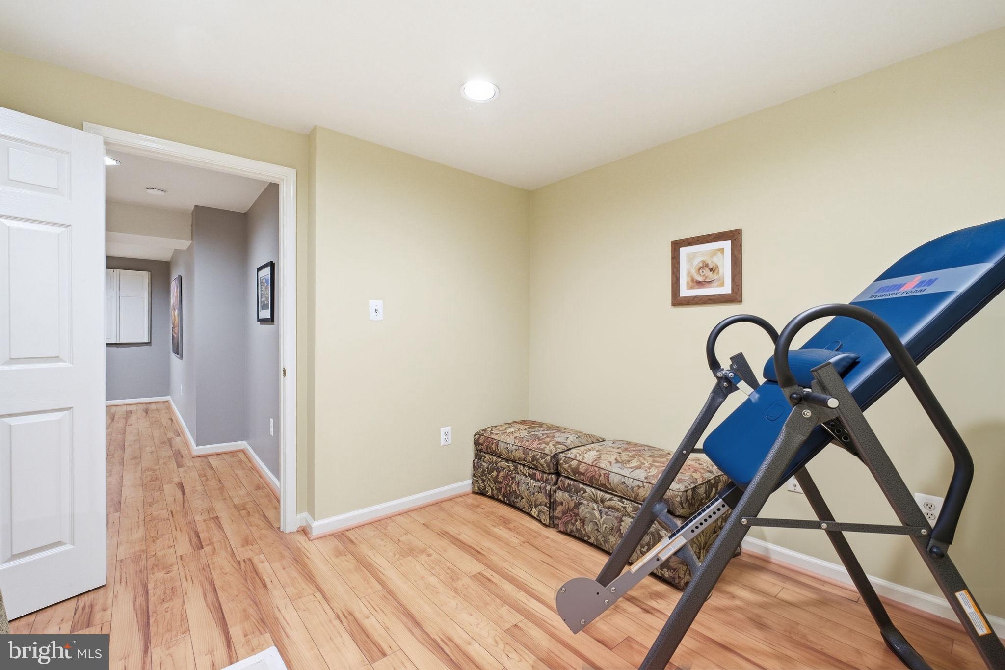 RIDGEGATE WOODS - Residential