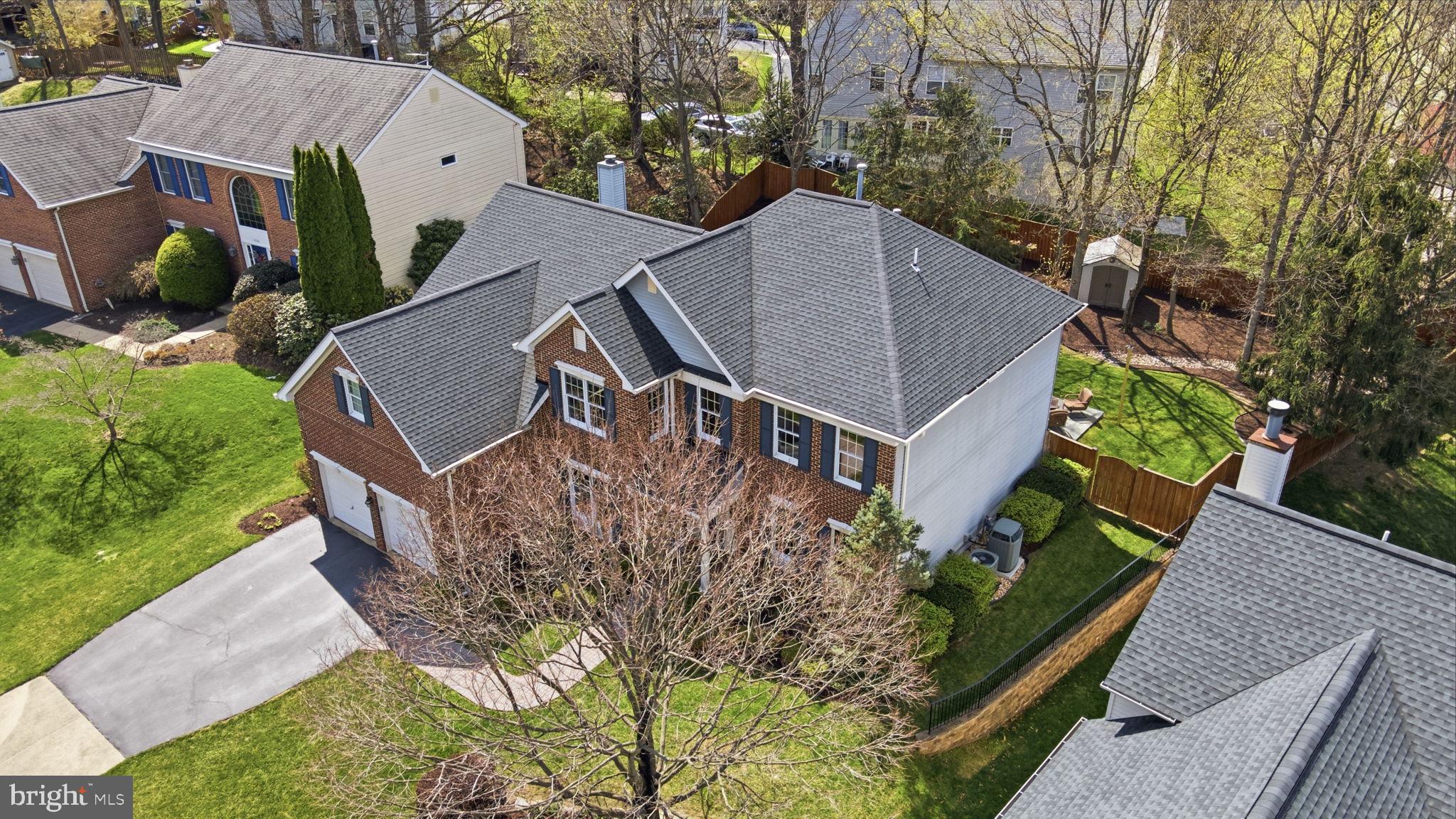 RIDGEGATE WOODS - Residential