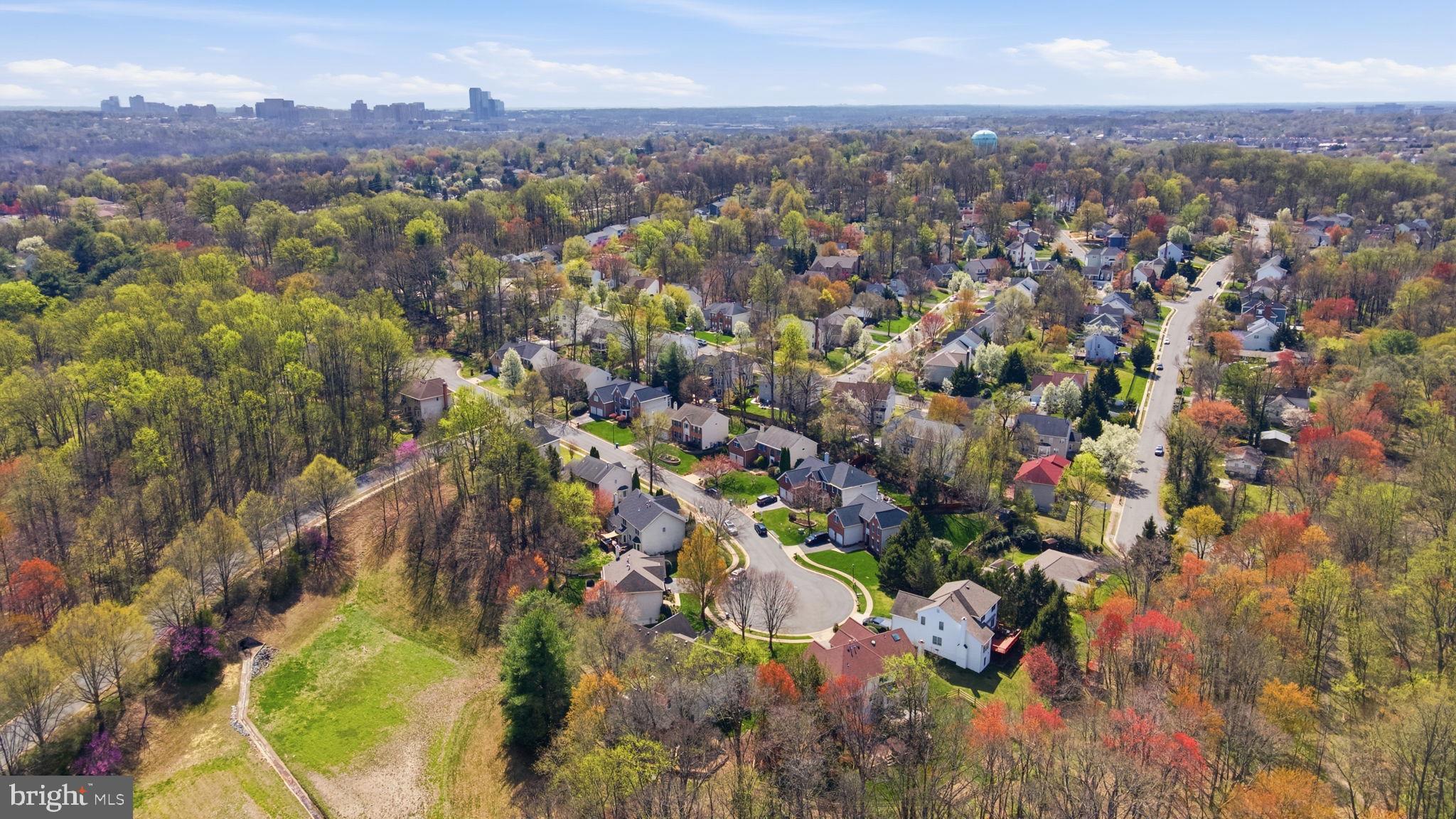 RIDGEGATE WOODS - Residential