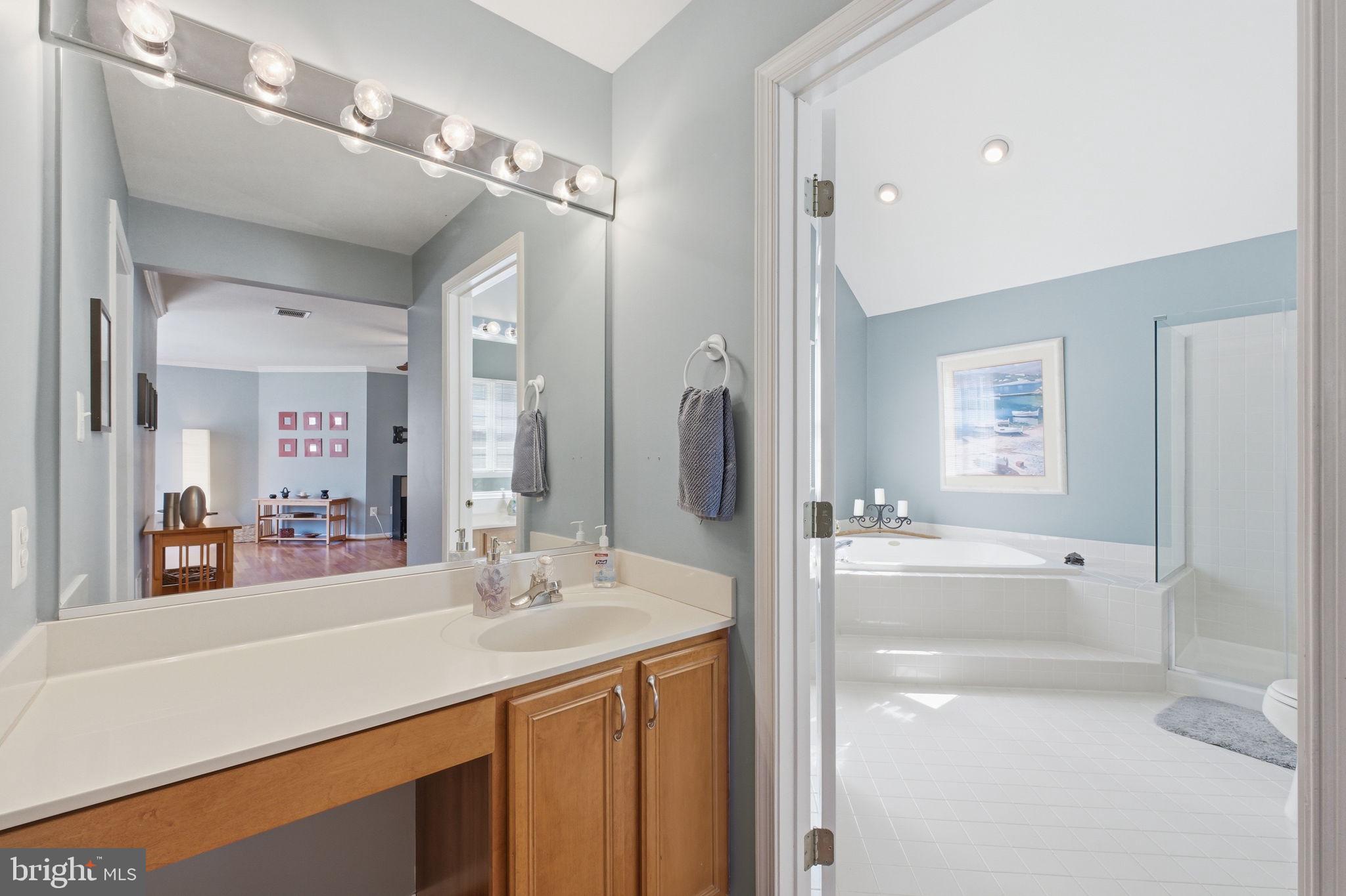 RIDGEGATE WOODS - Residential