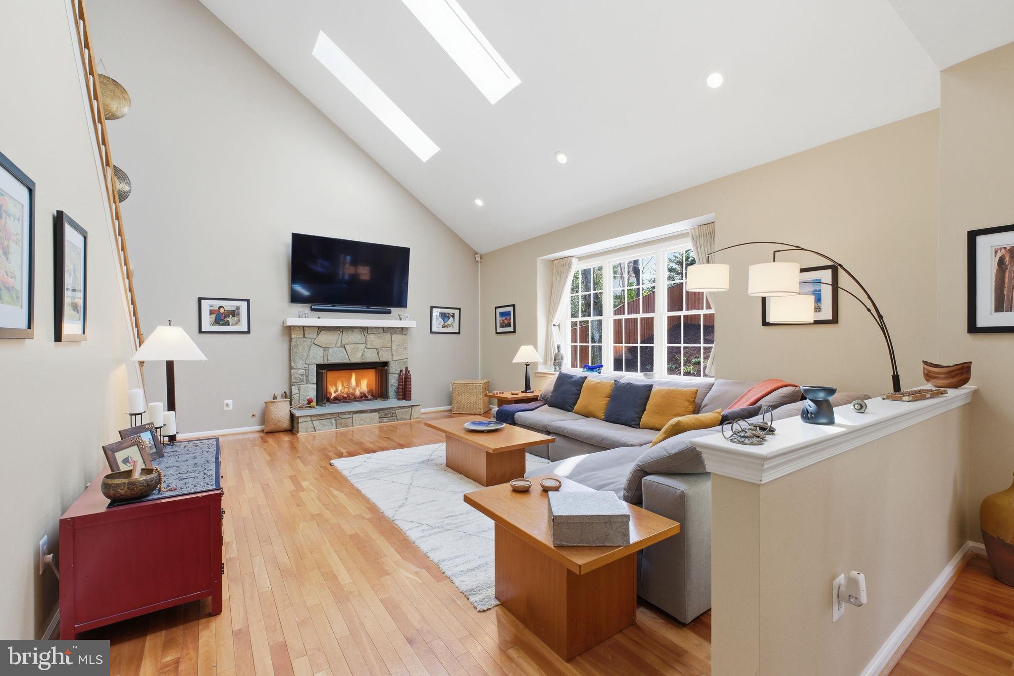 RIDGEGATE WOODS - Residential