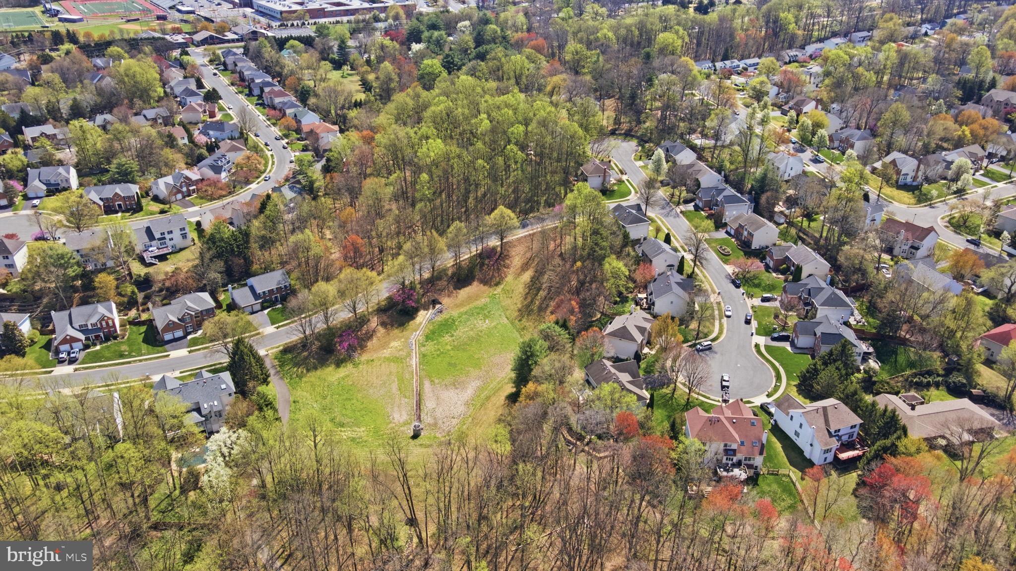 RIDGEGATE WOODS - Residential