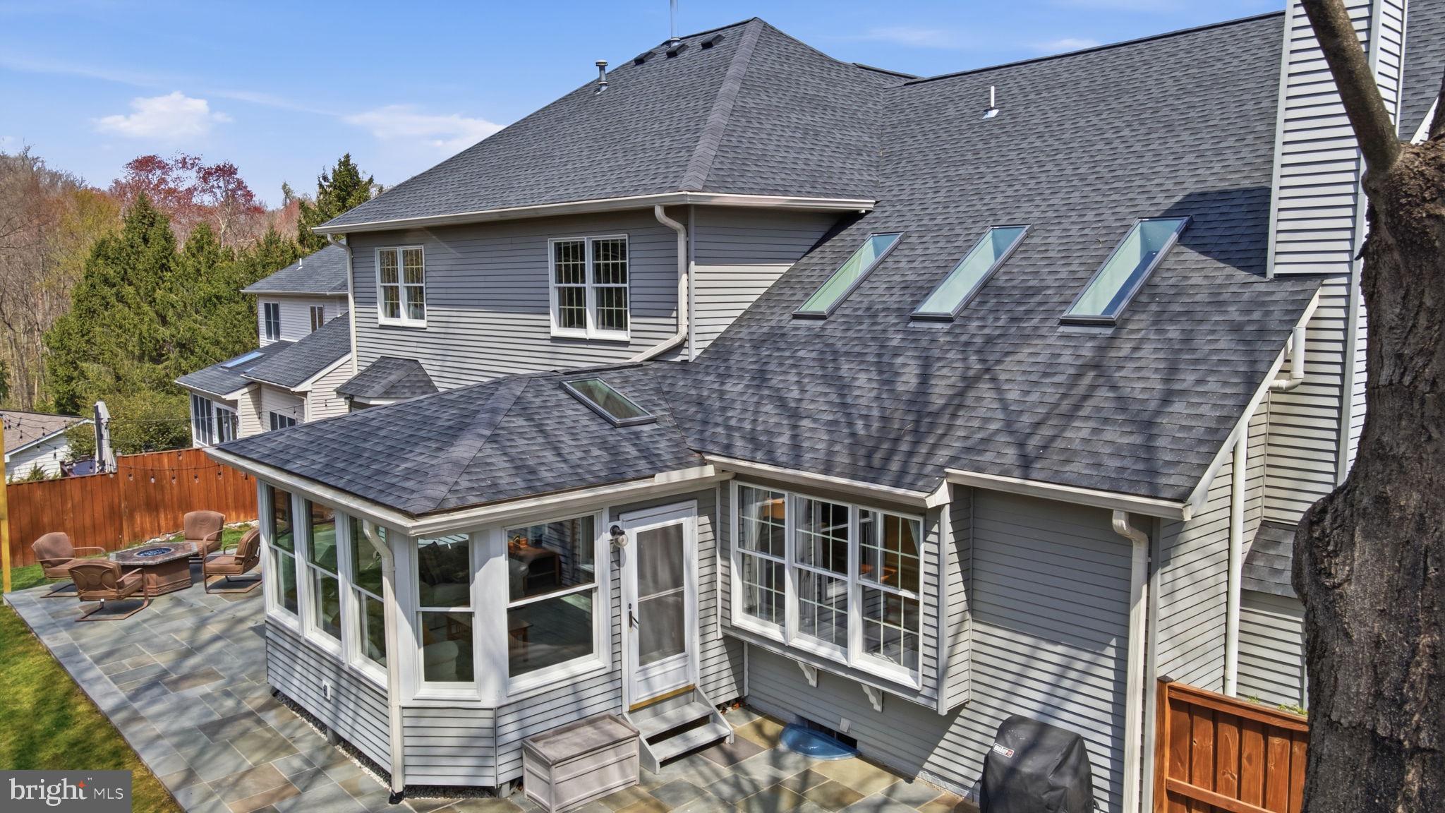 RIDGEGATE WOODS - Residential