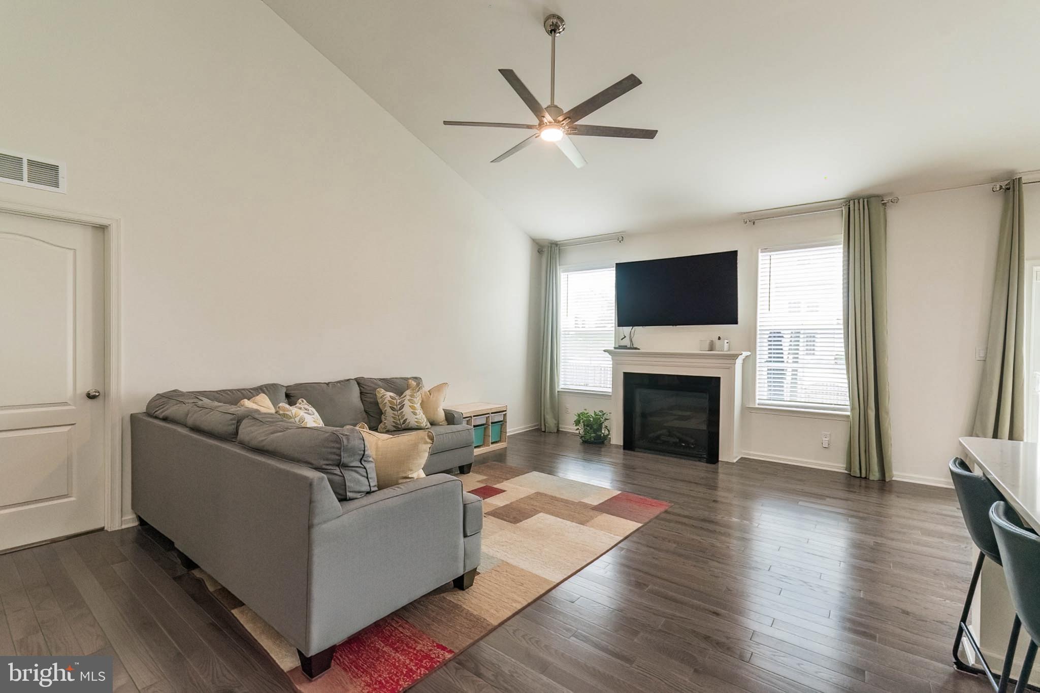 MARTINSBURG STATION - Residential