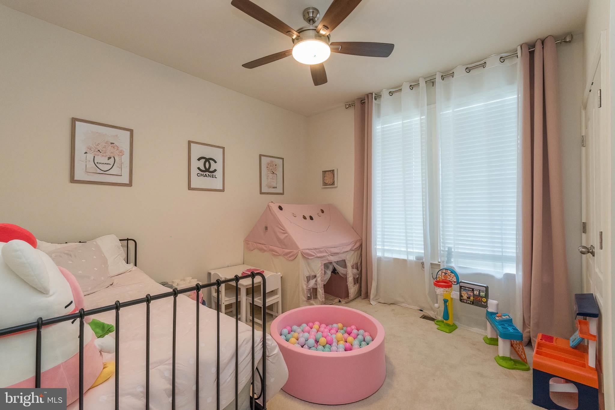 MARTINSBURG STATION - Residential