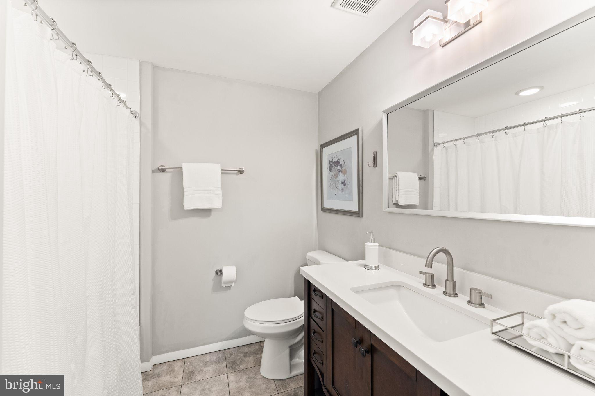 WHITFIELD GREEN - Residential