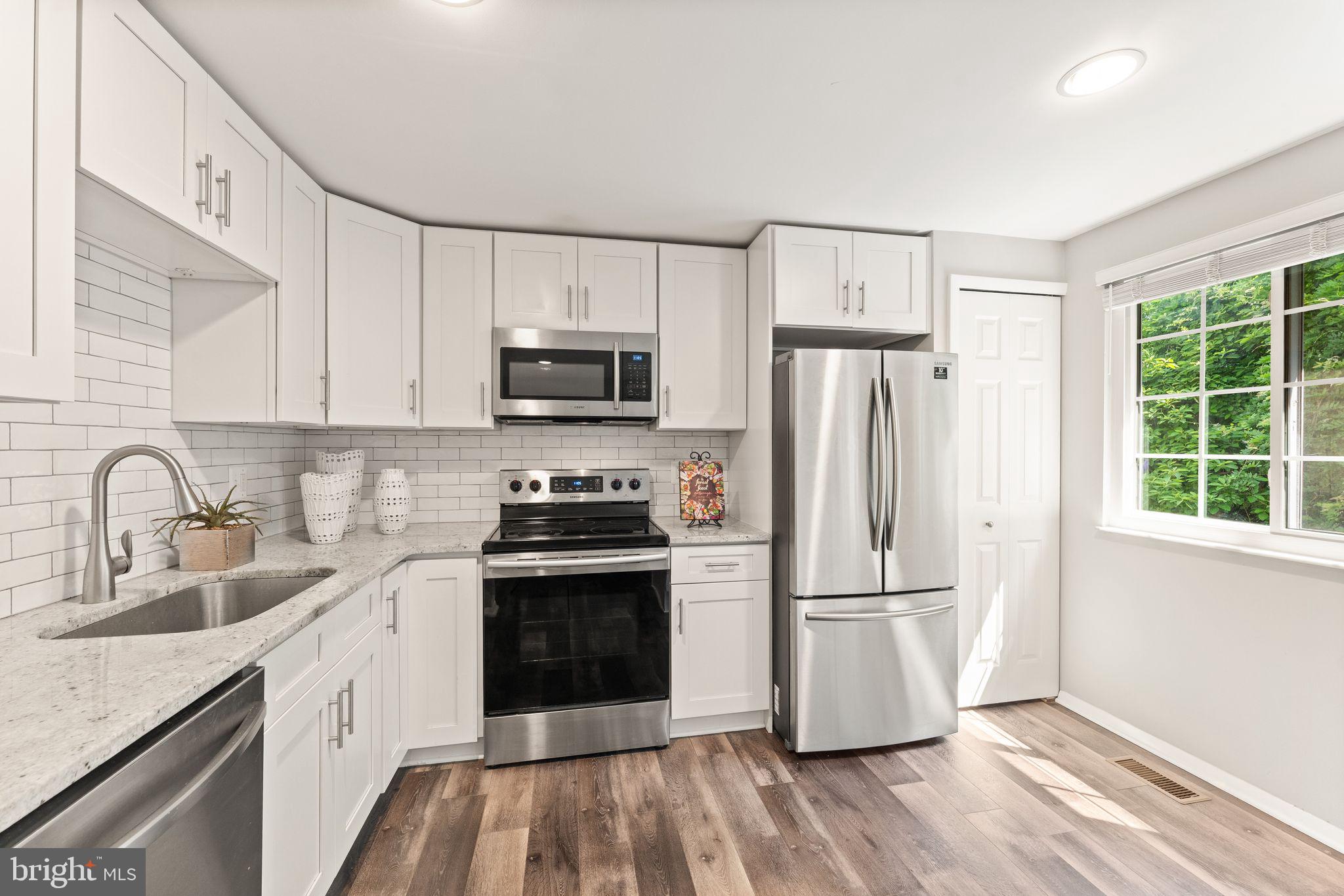 WHITFIELD GREEN - Residential