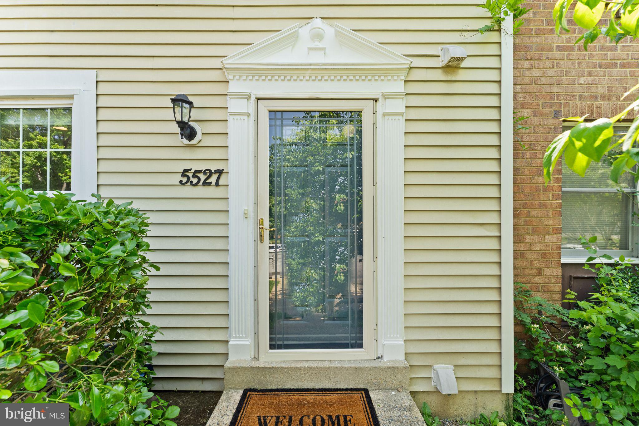 5527 INVERNESS WOODS COURT