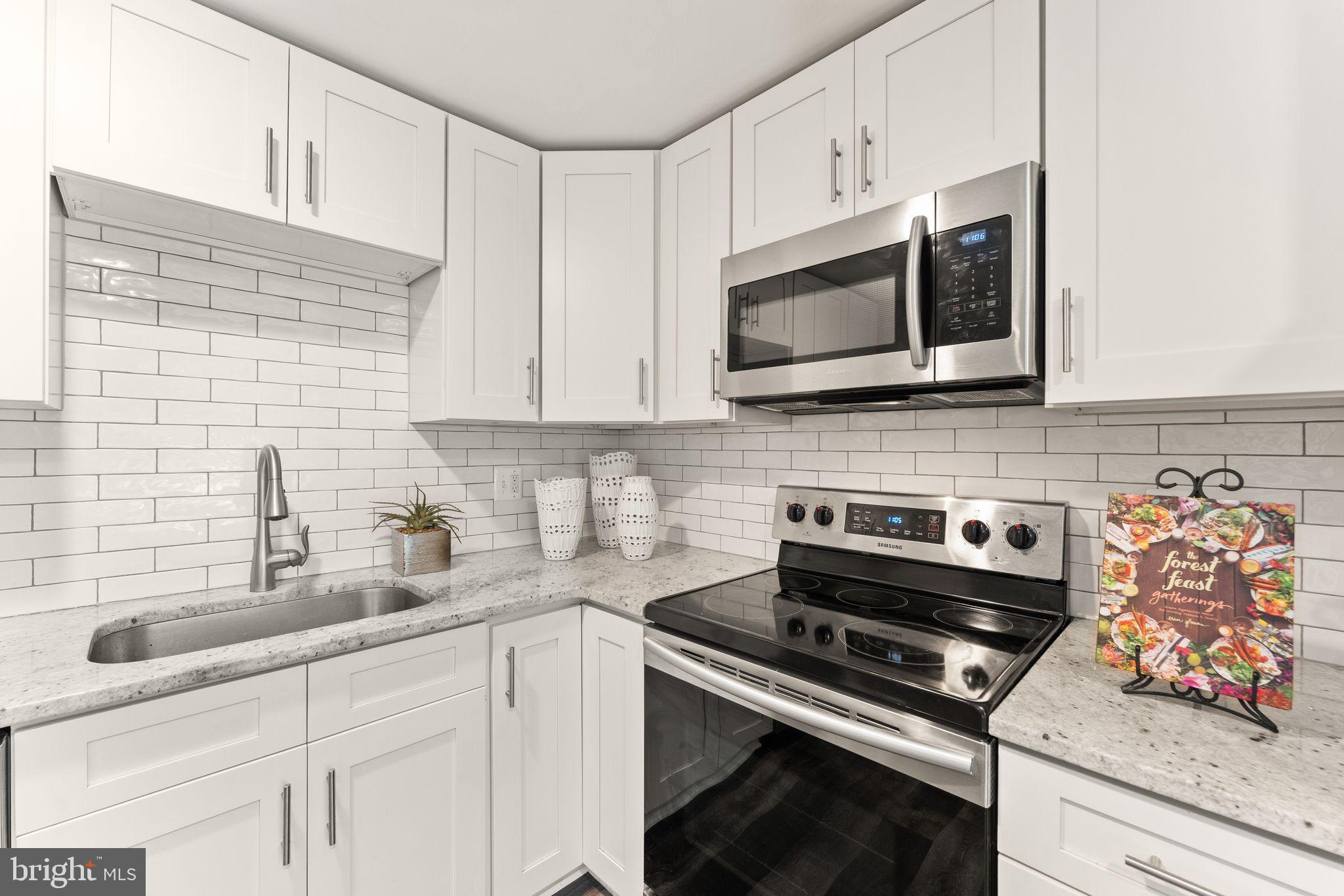 WHITFIELD GREEN - Residential