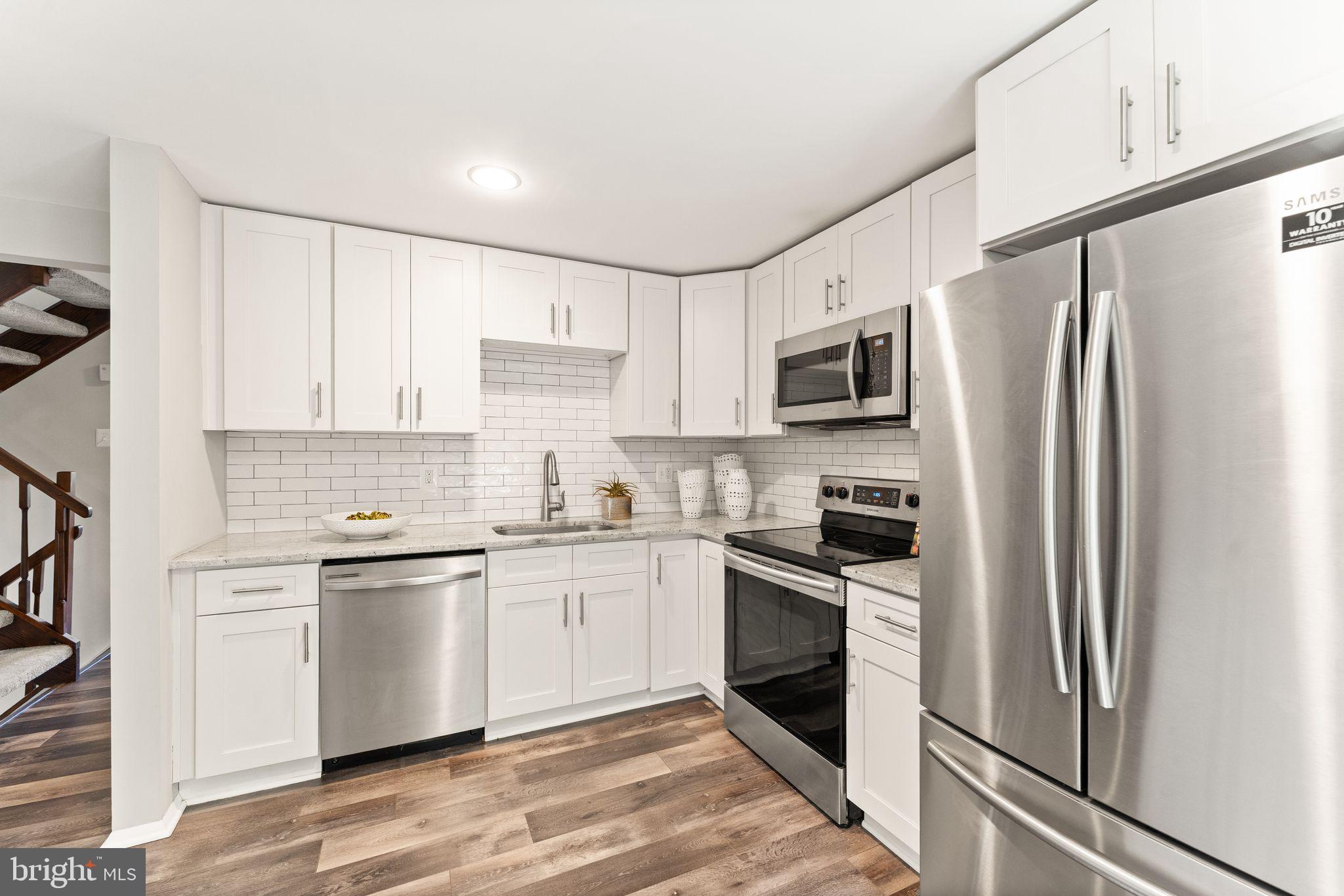 WHITFIELD GREEN - Residential