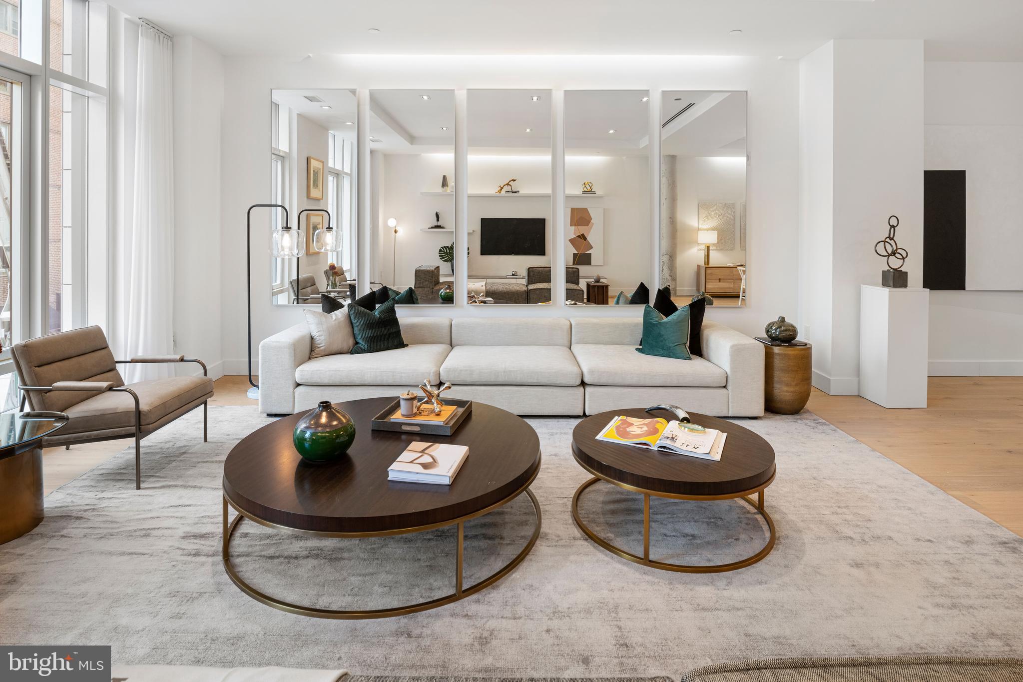 RITTENHOUSE SQUARE - Residential