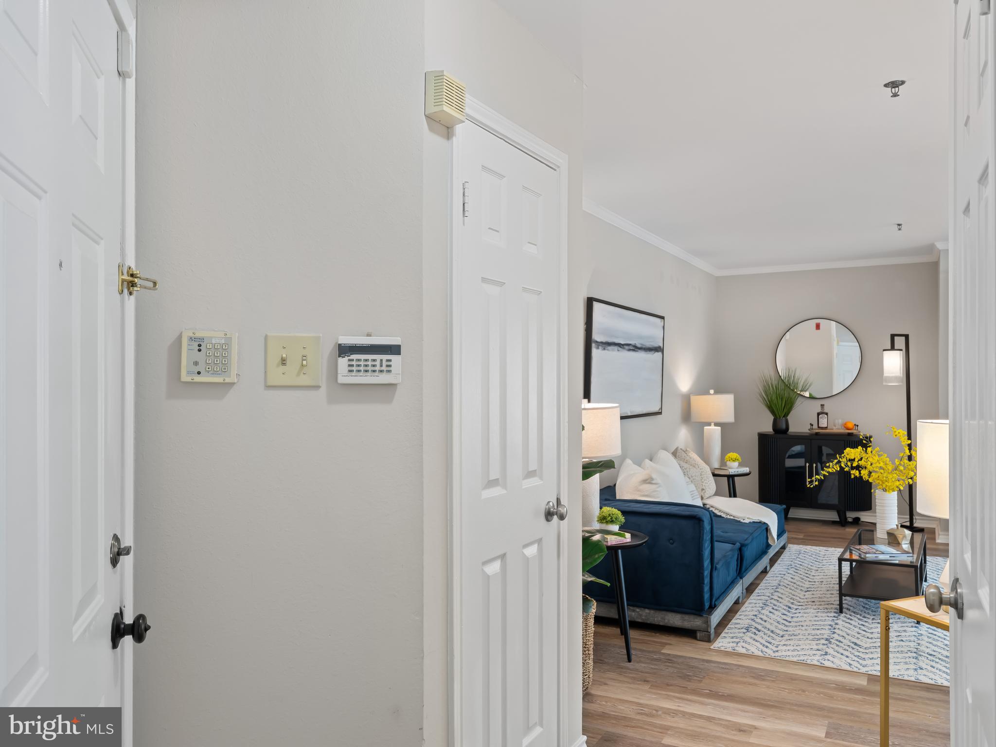 1524 LINCOLN WAY 105
