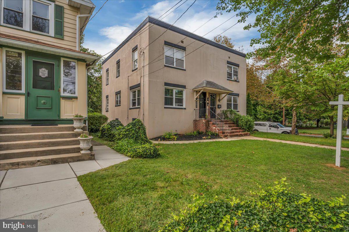 302 CATTELL AVENUE