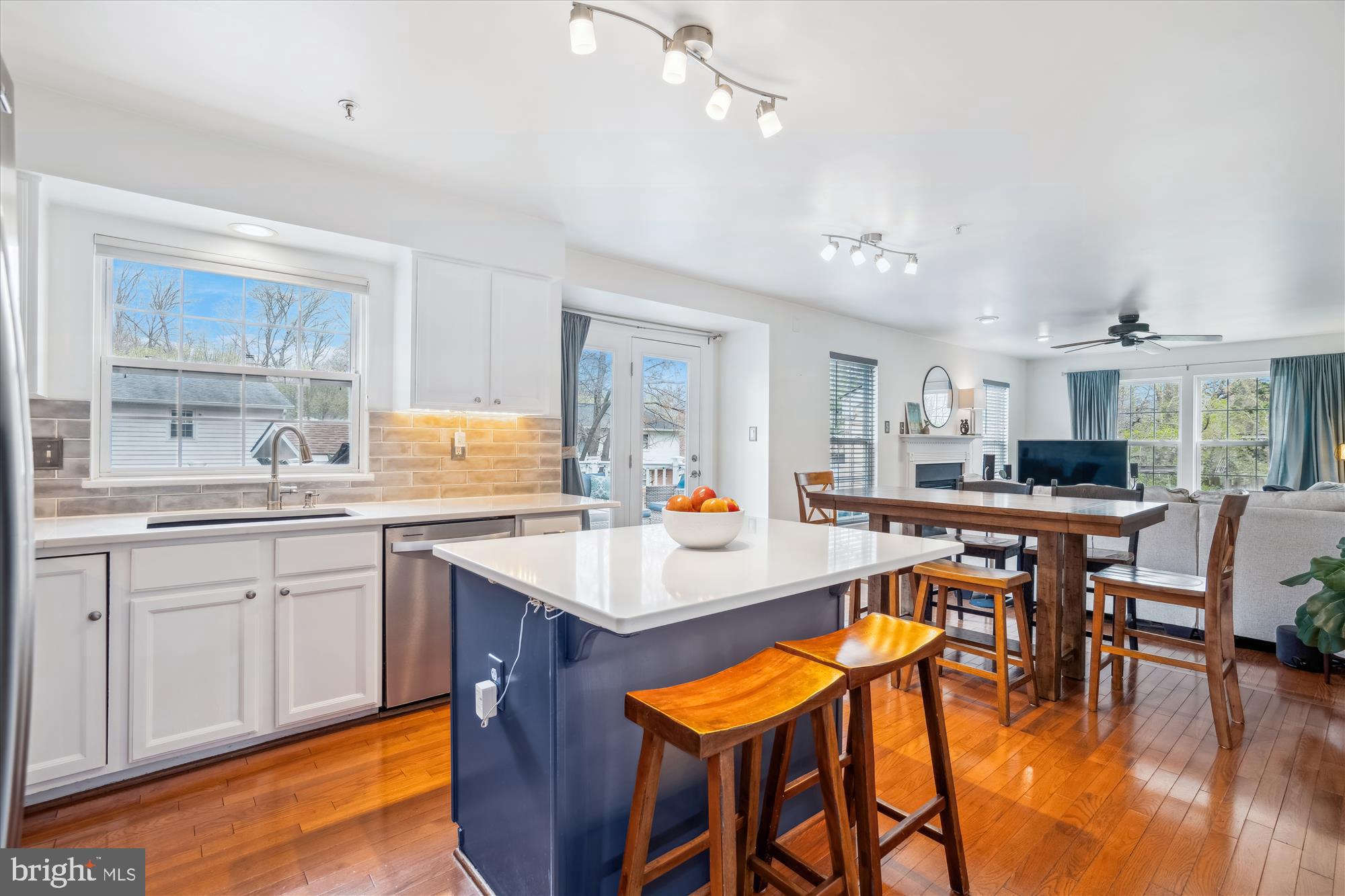 WEST LAUREL ACRES - Residential