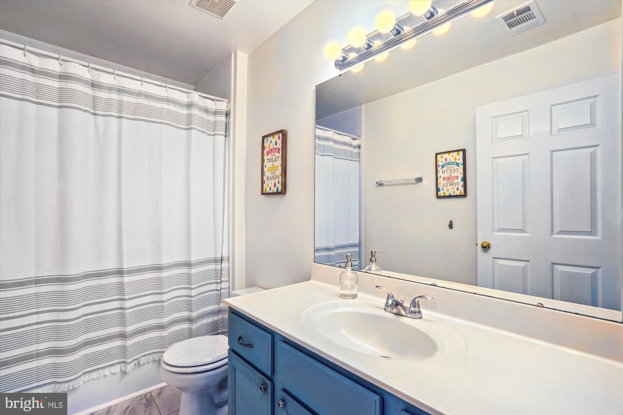 WEST LAUREL ACRES - Residential