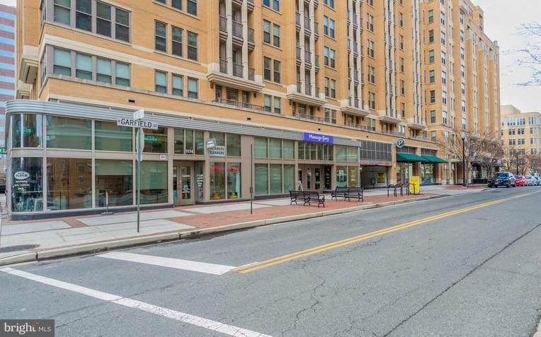 STATION SQUARE - Residential