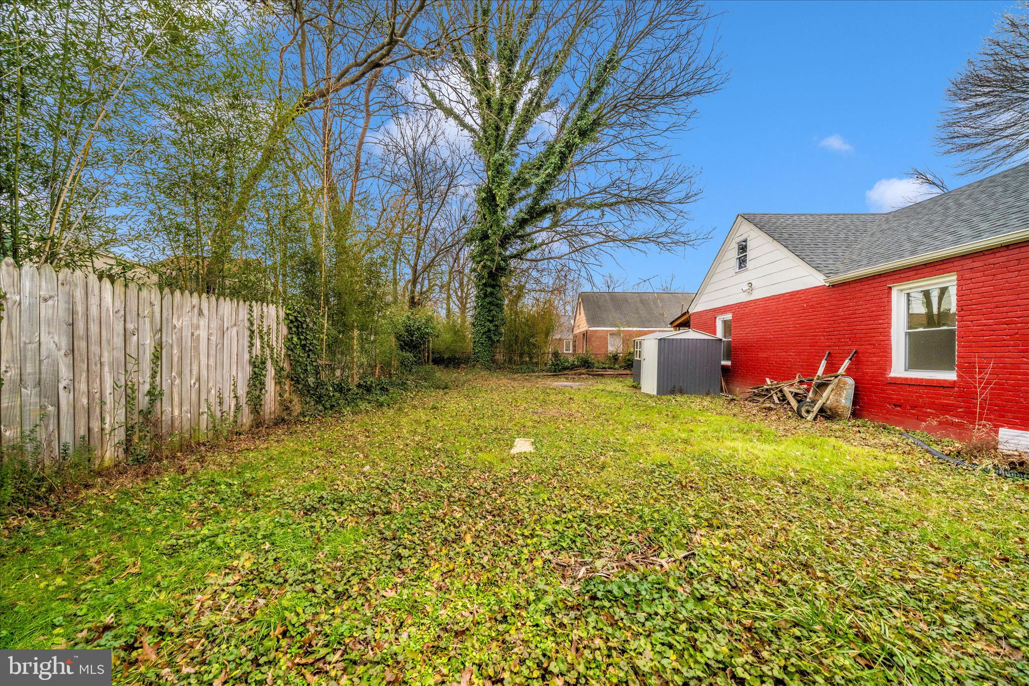 RADIANT VALLEY - Residential