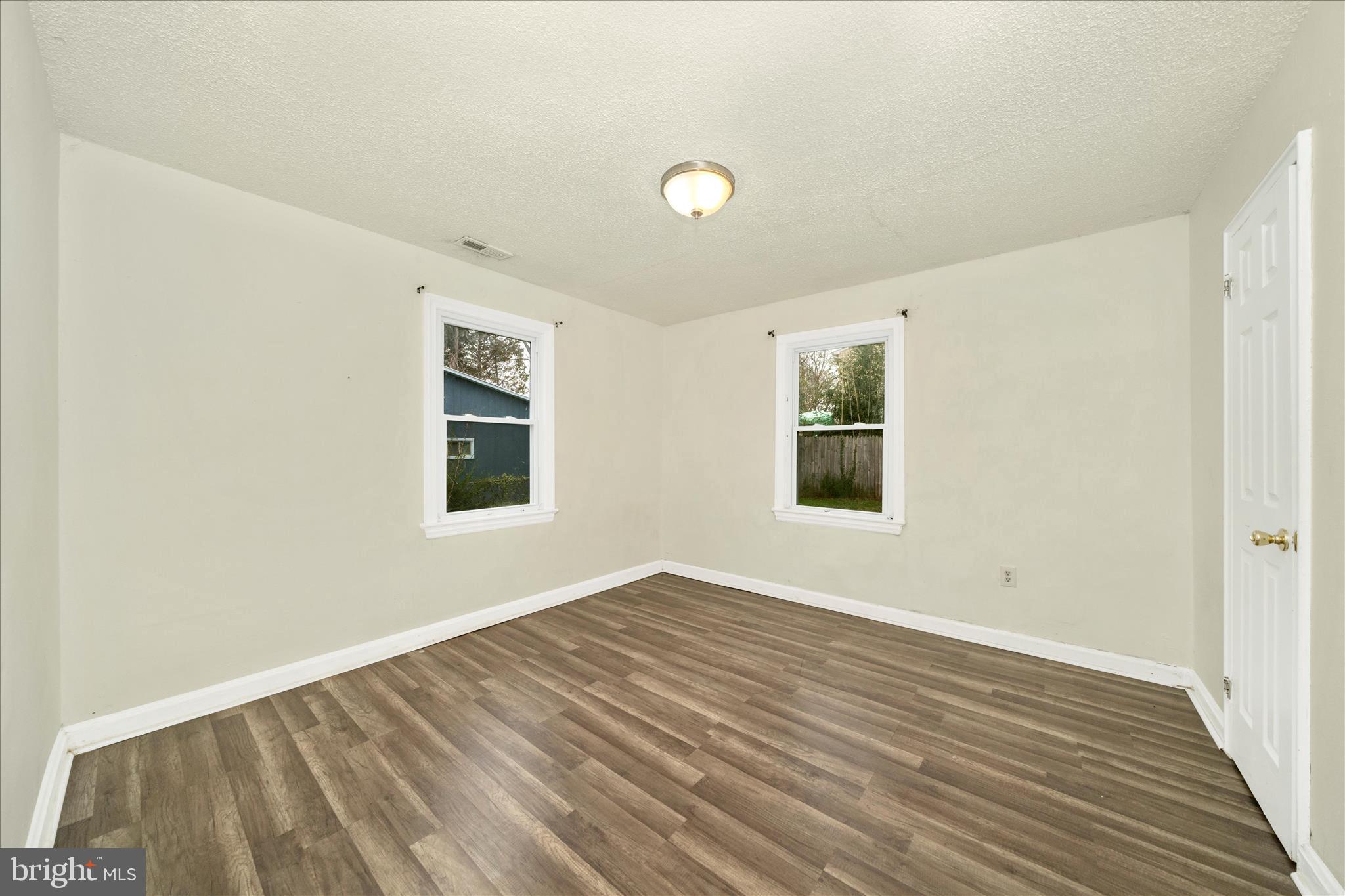 RADIANT VALLEY - Residential