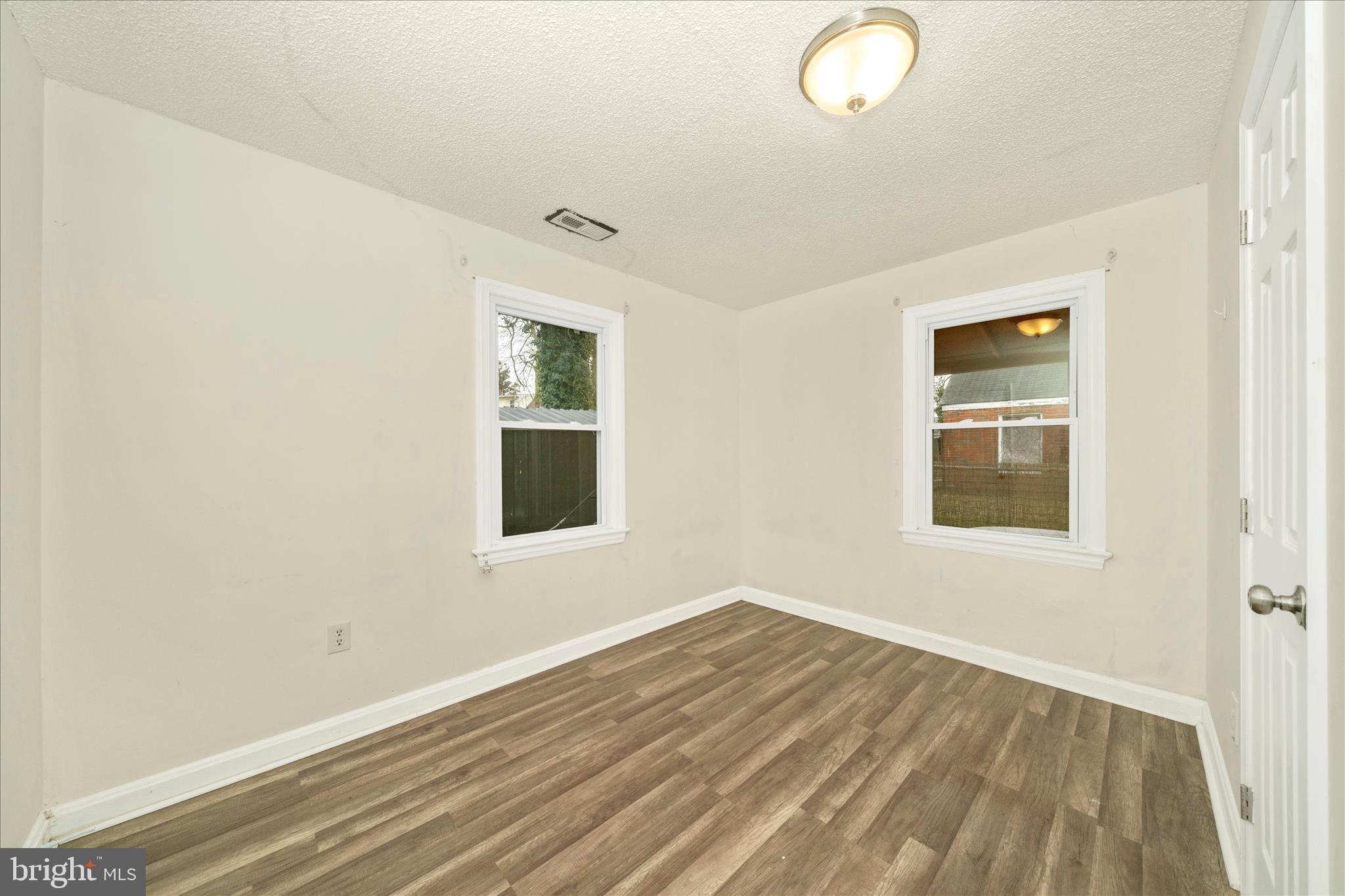 RADIANT VALLEY - Residential