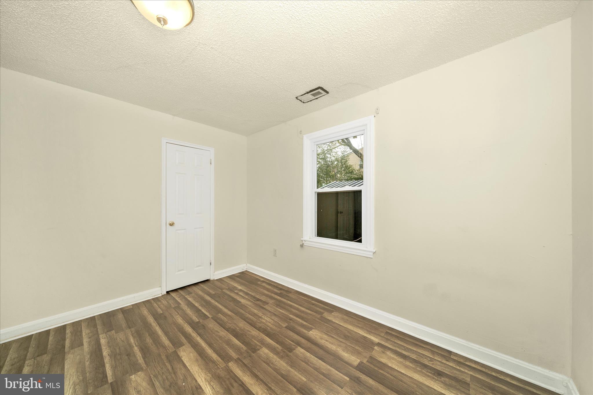 RADIANT VALLEY - Residential