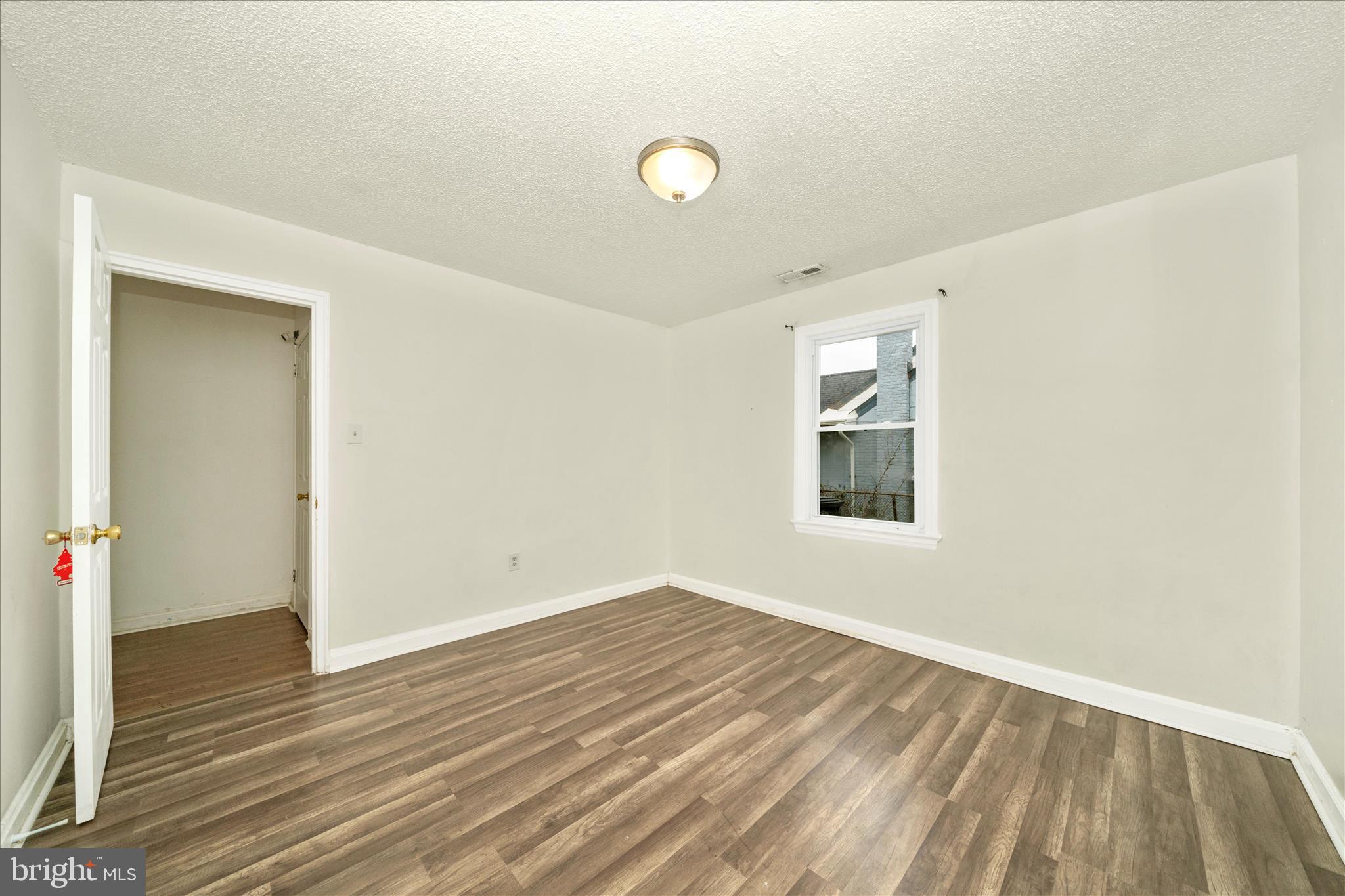 RADIANT VALLEY - Residential