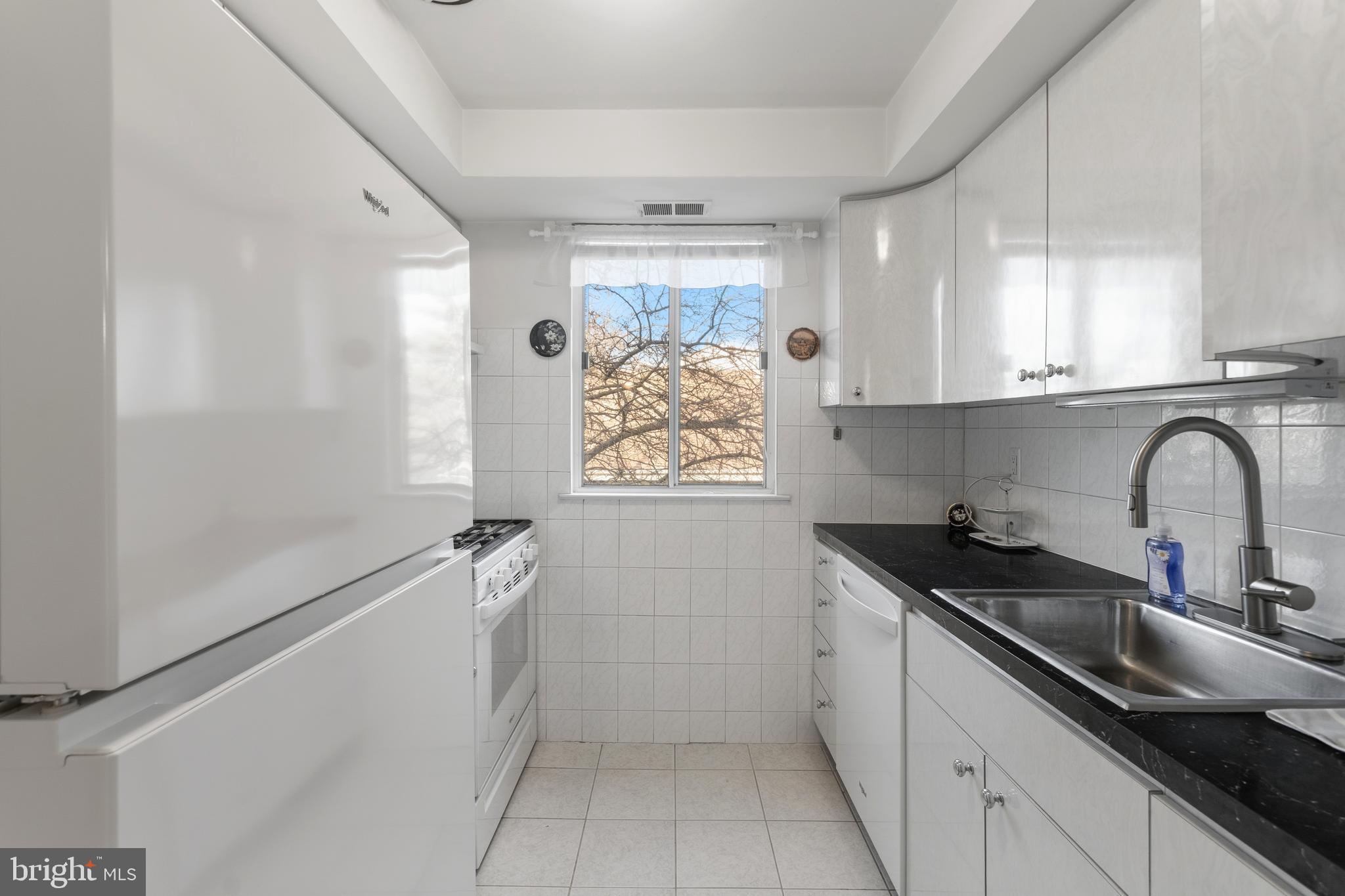 PHILADELPHIA - Residential