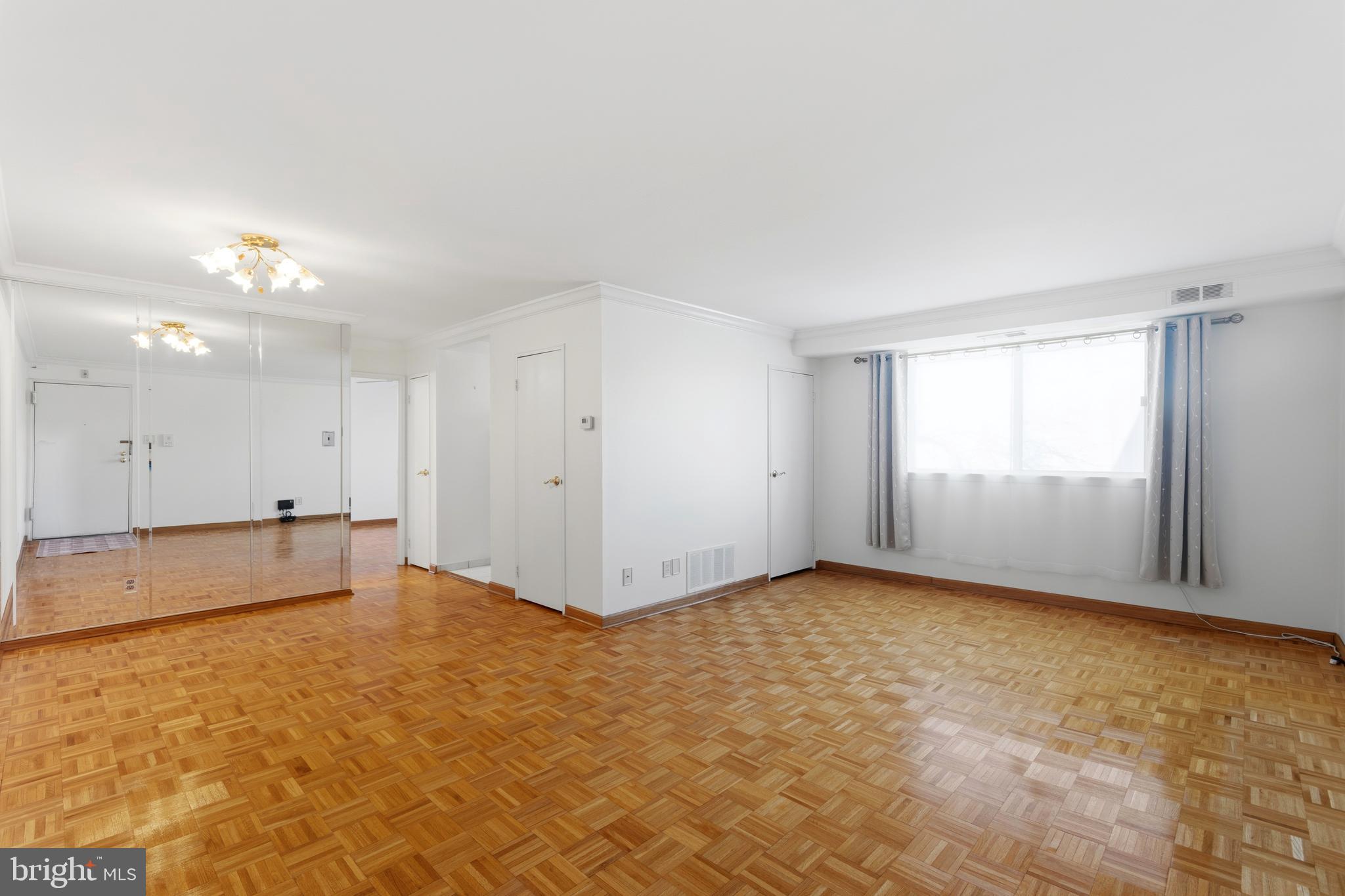 PHILADELPHIA - Residential