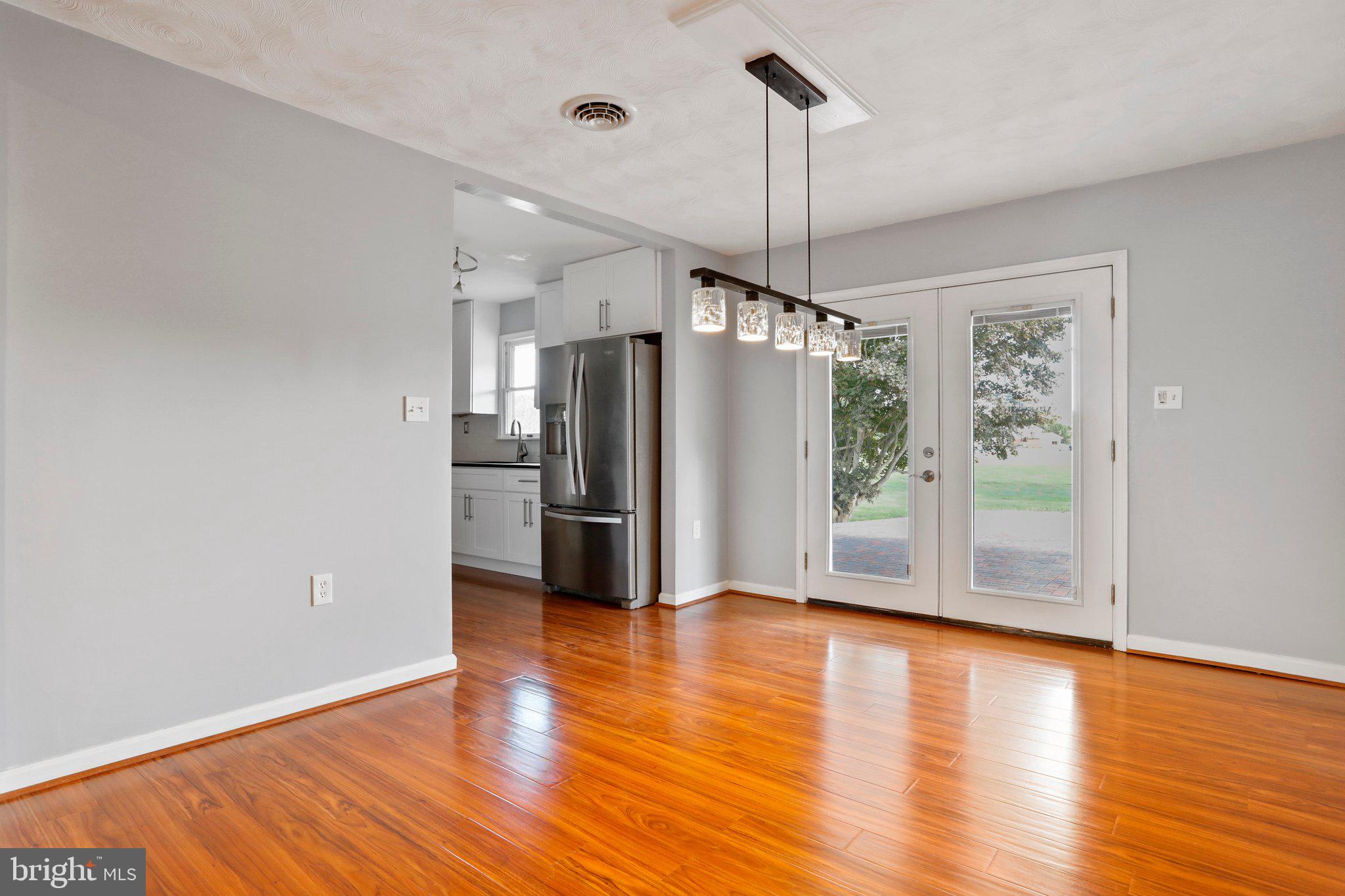 LONE OAK - Residential