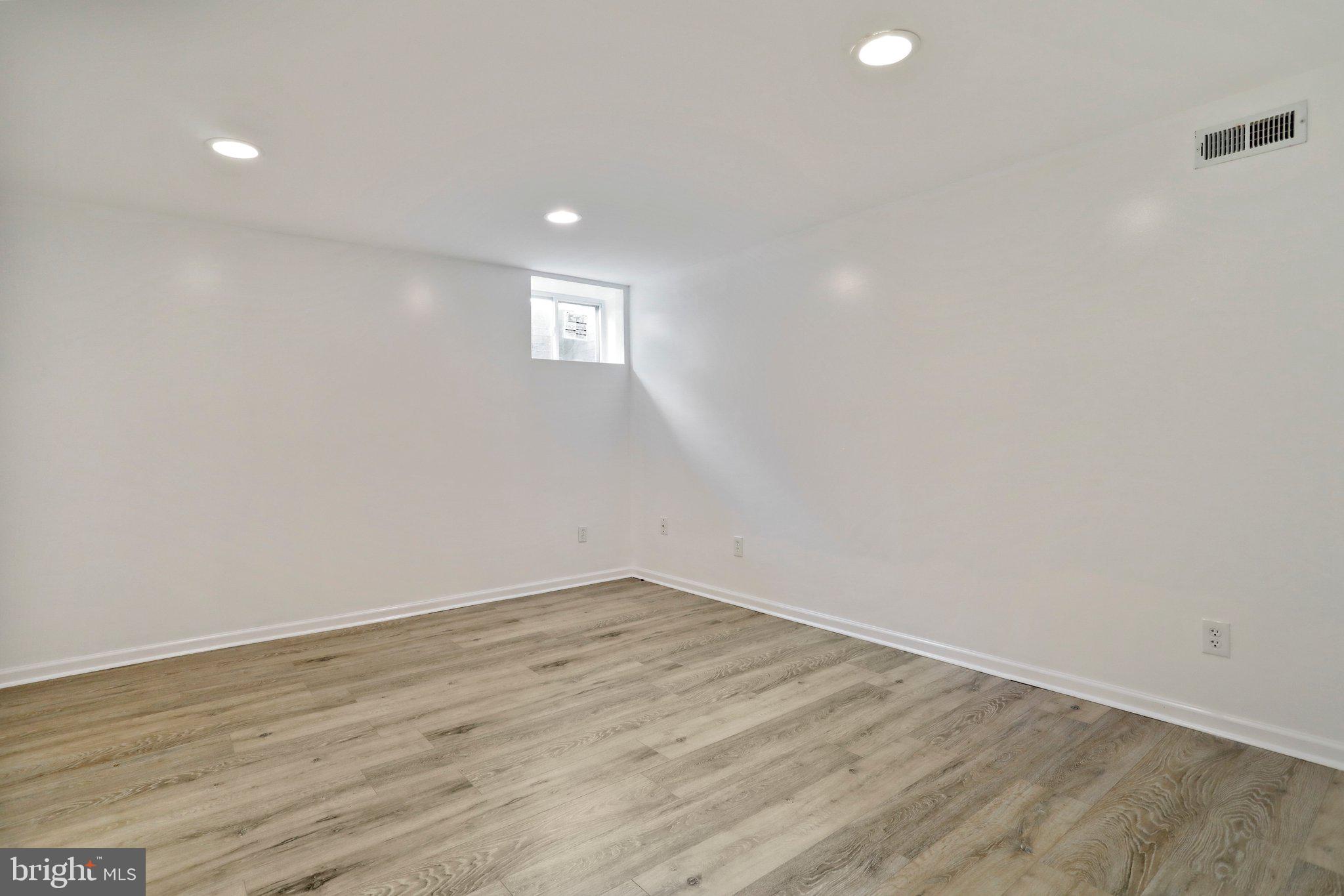 LONE OAK - Residential