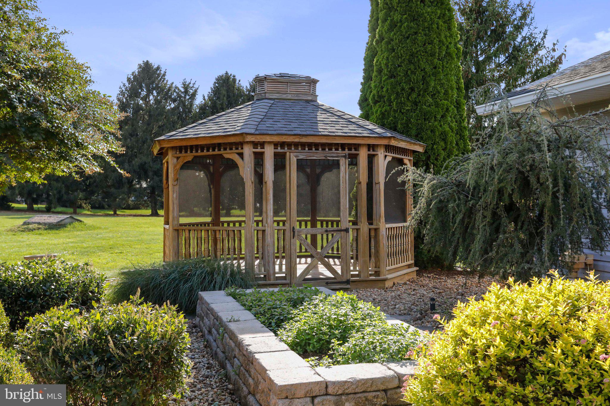 LONE OAK - Residential