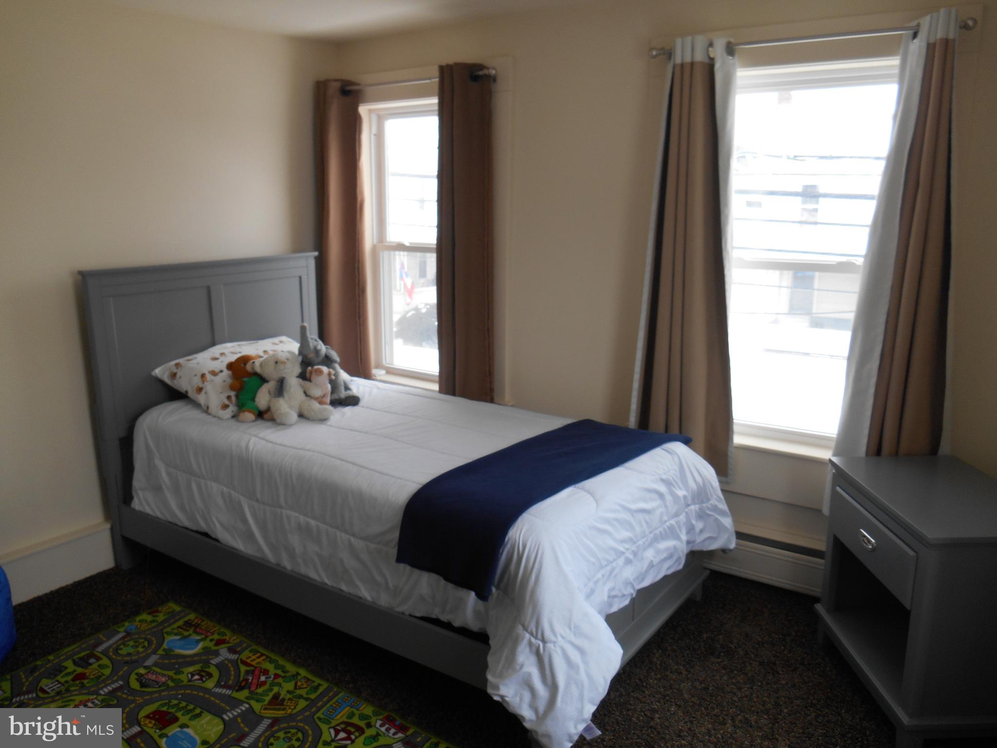 PINE GROVE - Residential