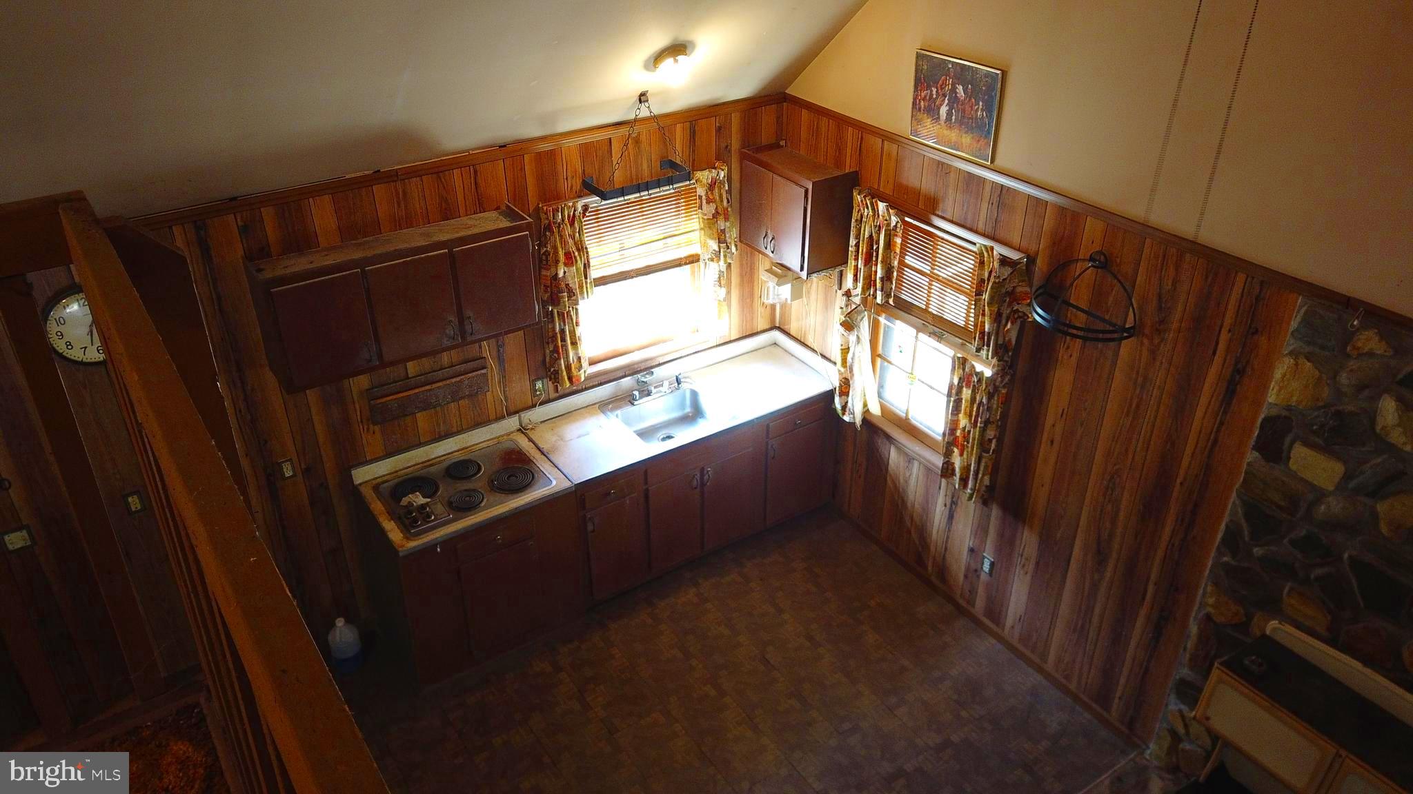 WARDEN LAKE - Residential