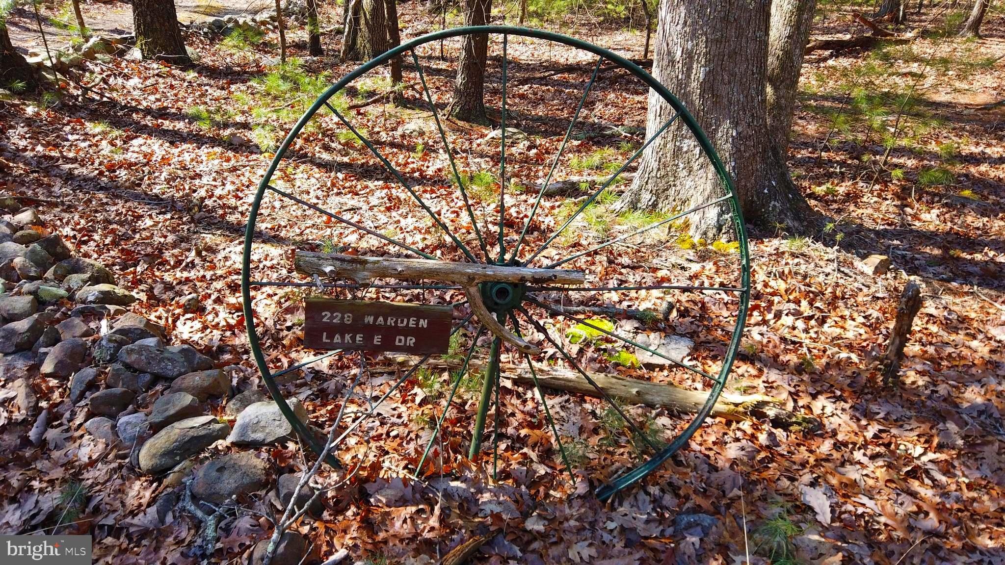 WARDEN LAKE - Residential