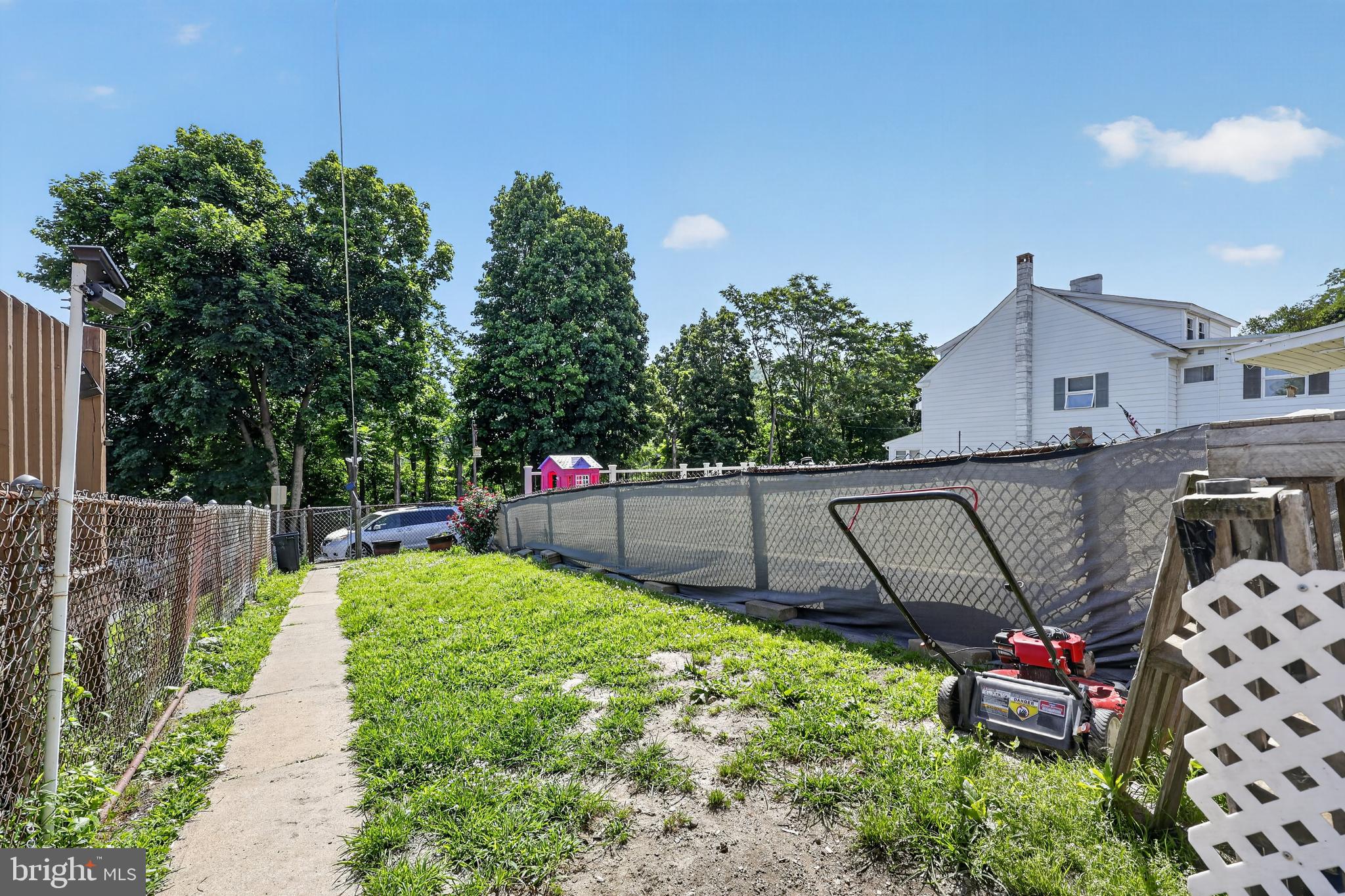 6 CHERRY STREET