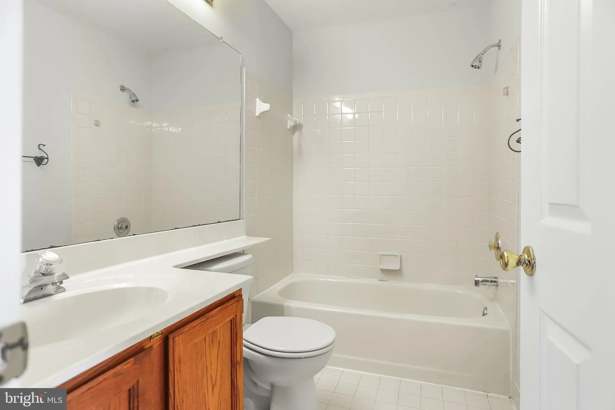 West Chester, Pennsylvania 19382, United States, 2 Bedrooms Bedrooms, ,2 BathroomsBathrooms,Residential,Active,212435